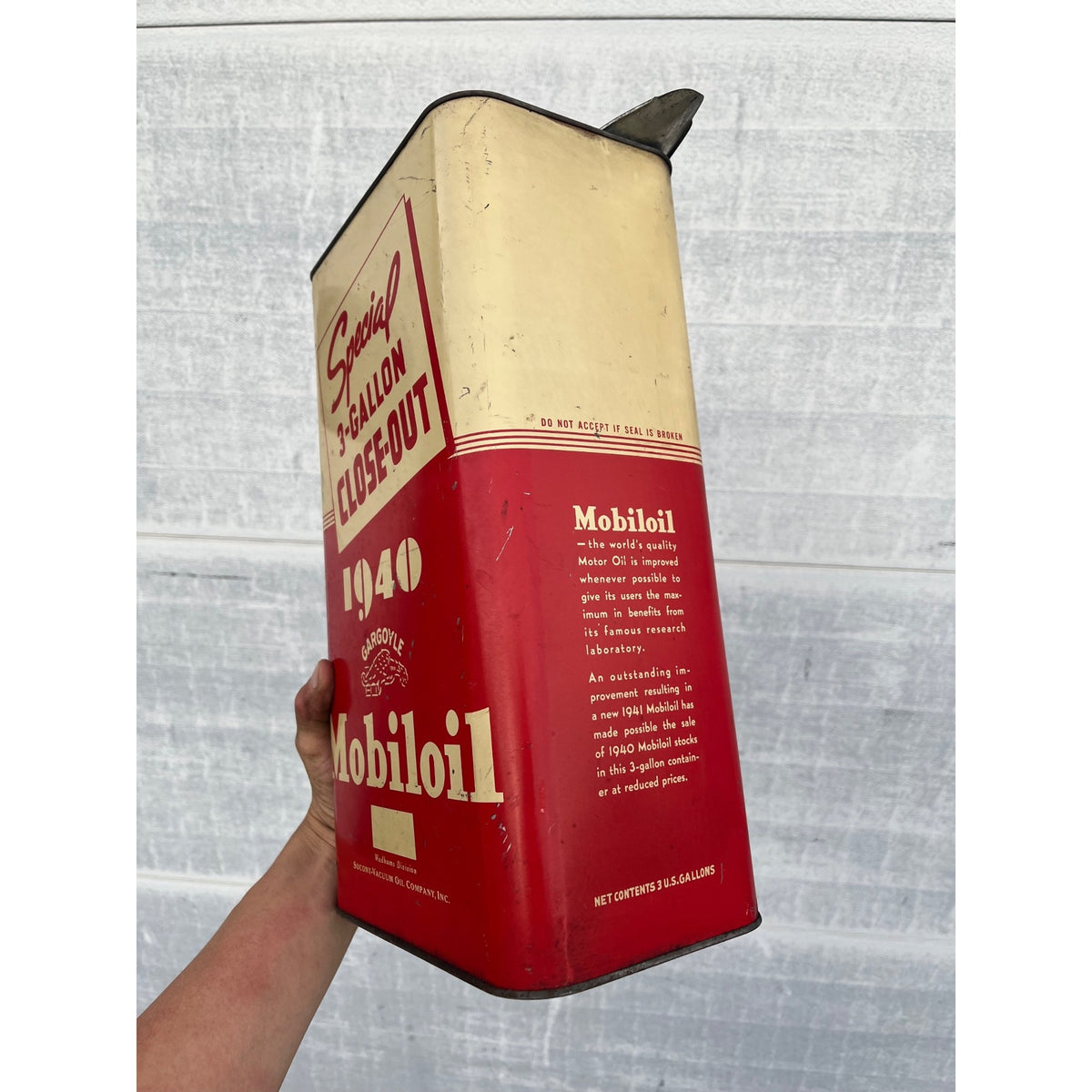 RARE Vintage Mobiloil Wadhams 1940 Close-Out 3 Gallon Motor Oil Can Gargoyle