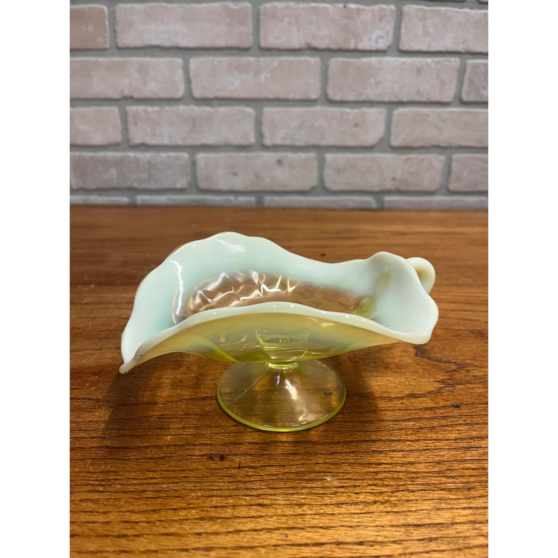 Vintage Northwood Yellow Vaseline Footed Compote Candy Dish Uranium Handled
