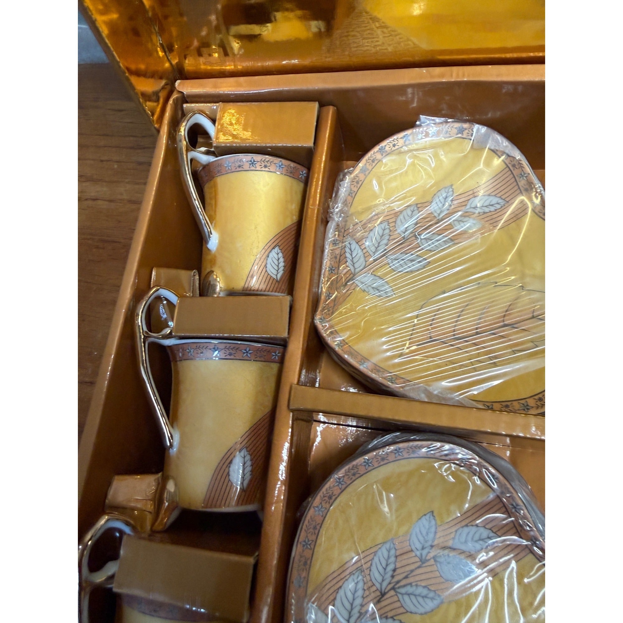 Vintage Ceramic Gold "Prestij" 12 Piece Footed Cup and Heart-Shaped Saucers Set Floral Leaf Decoration 2005