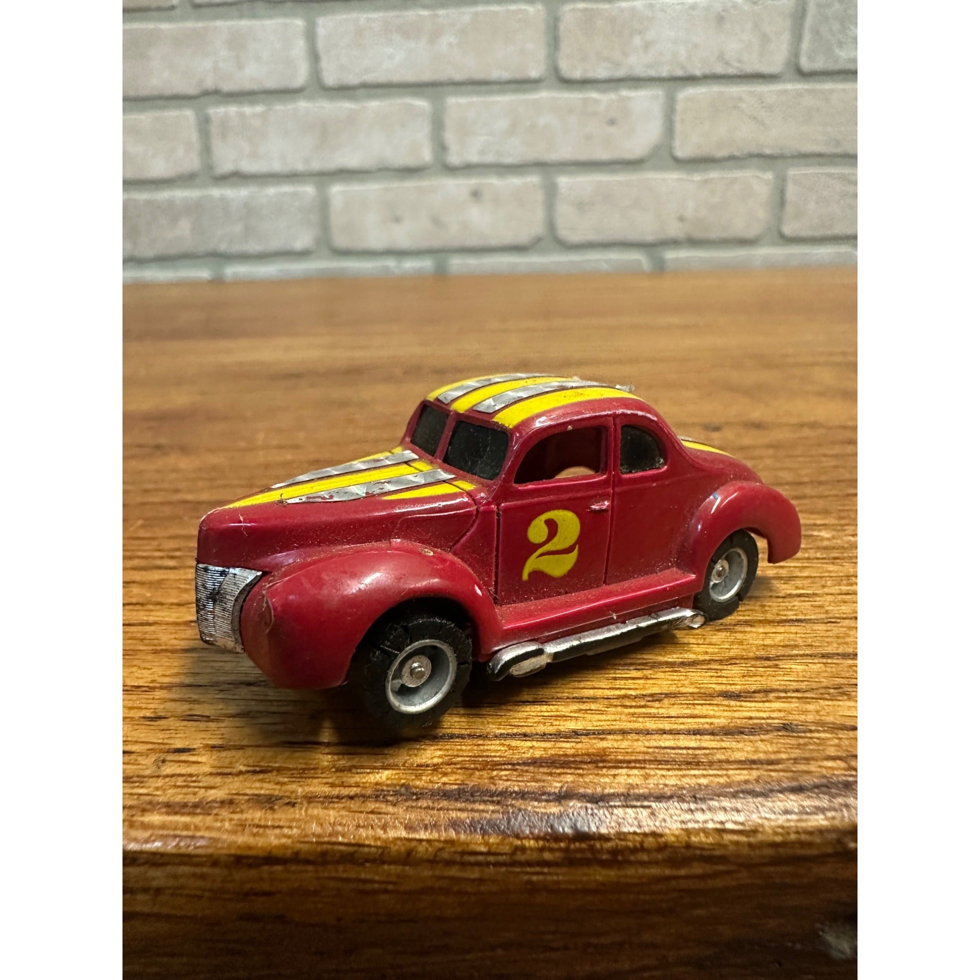 VINTAGE TYCO PRO 40 FORD COUPE RED # 2 HO SLOT CAR