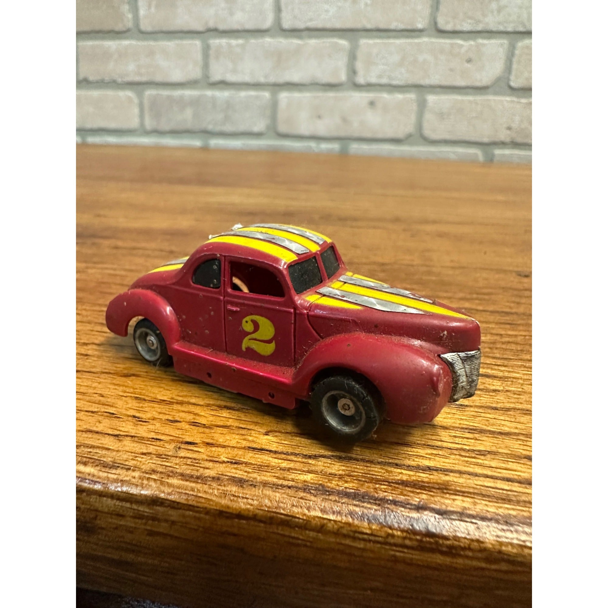 VINTAGE TYCO PRO 40 FORD COUPE RED # 2 HO SLOT CAR