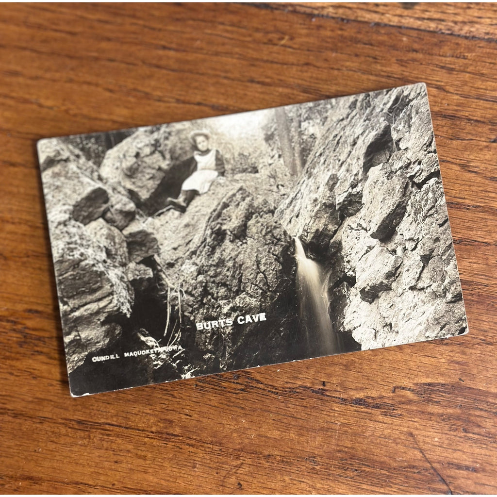 Vintage Maquoketa, Iowa RPPC Real Photo Postcard "BURTS CAVE" 1911 IA