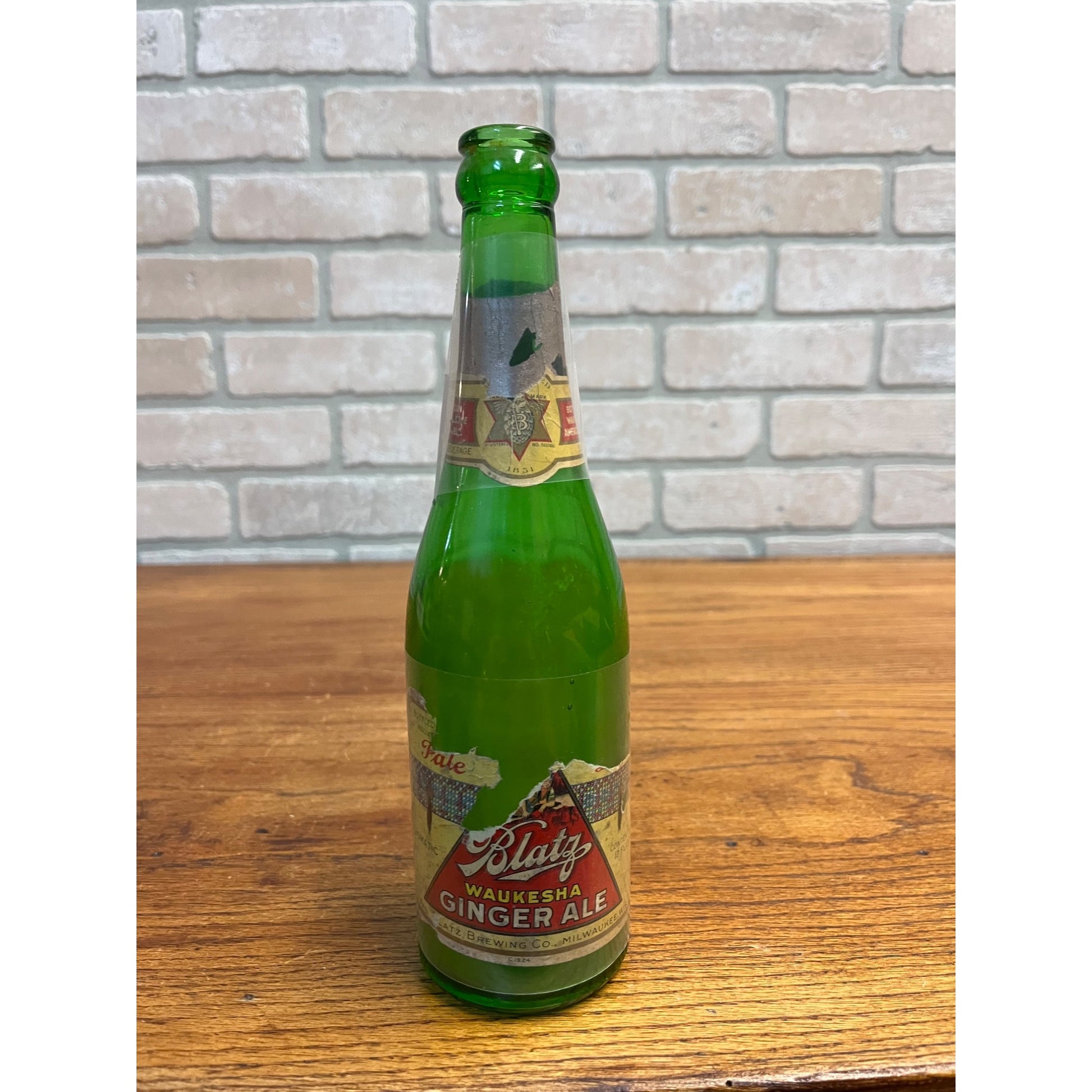 Prohibition Era Blatz Waukesha Ginger Ale Soda Bottle Label Milwaukee, Wis 12oz