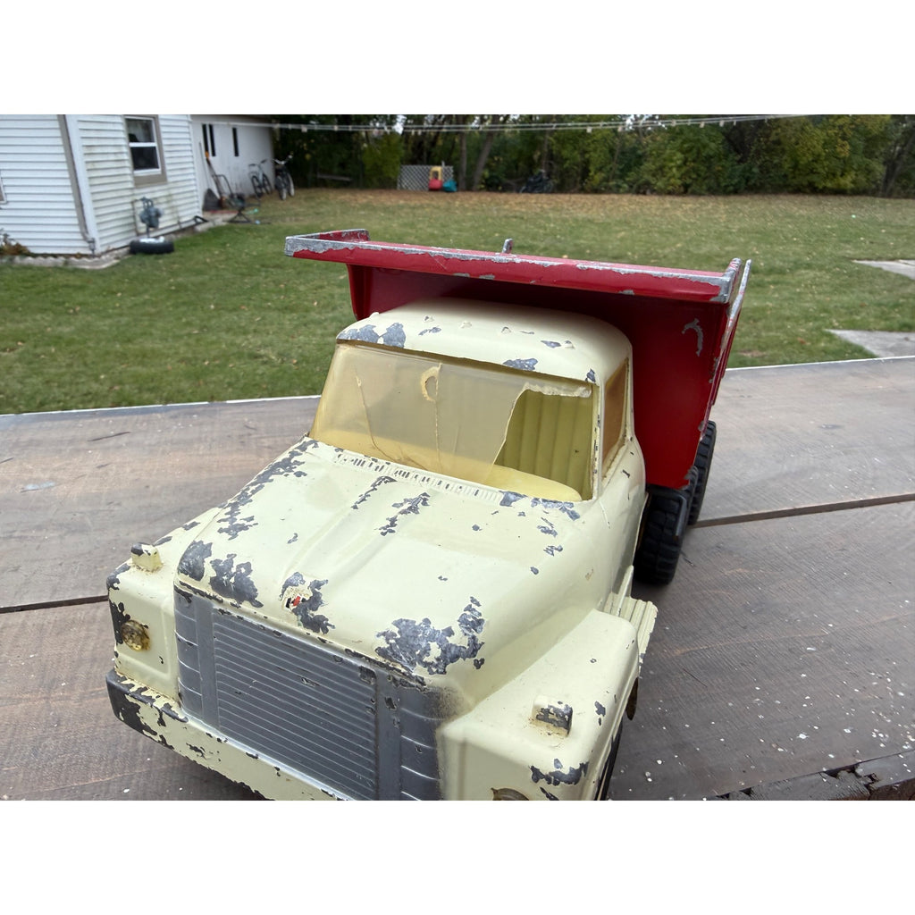 Vintage 1950s Ertl International Loadstar IH Dump Truck Red White Metal Toy