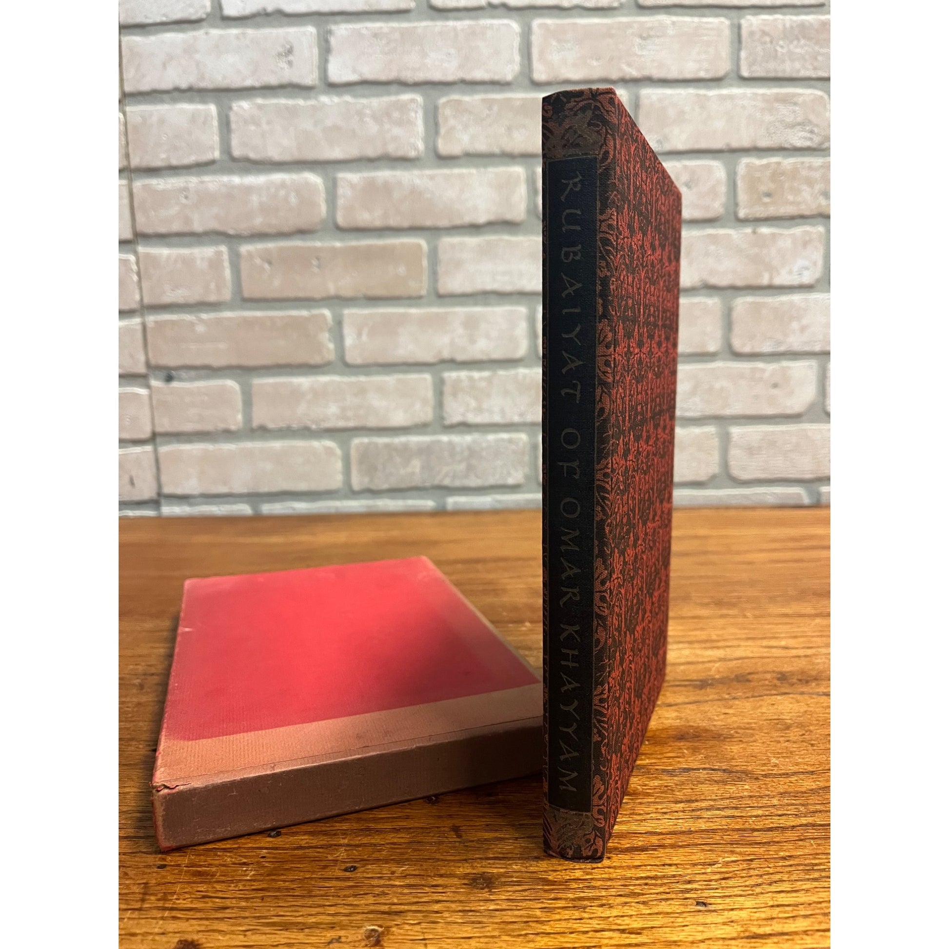 Rubaiyat of Omar Khayyam 1947 Hardcover Book with Bookbox