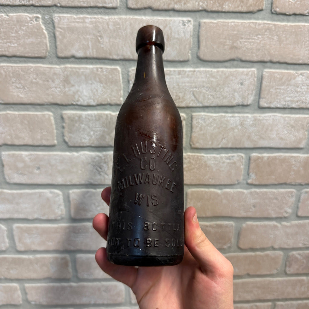 Antique Amber E.L. Husting Milwaukee Wisconsin Beer Bottle