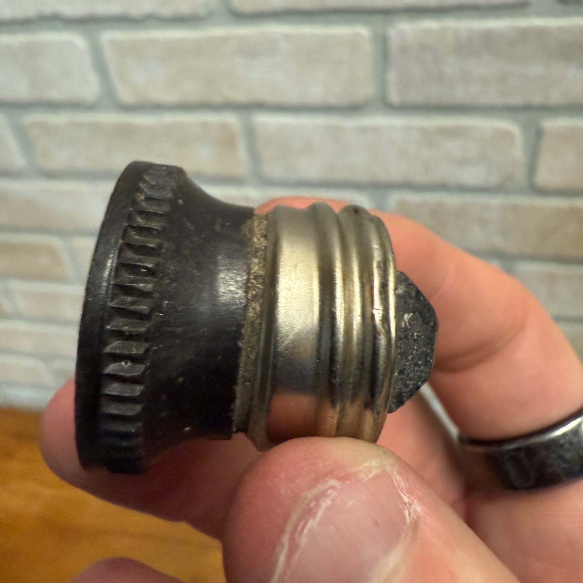 Vintage Cutler-Hammer C-H Socket Outlet/Receptacle Plug Adapter - 660W@250V