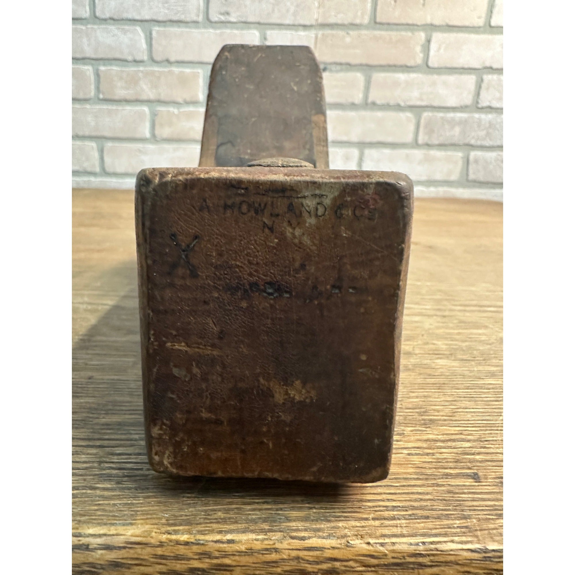 Vintage A. Howland NY Coffin Smoothing Plane 8" Woodworking Tool