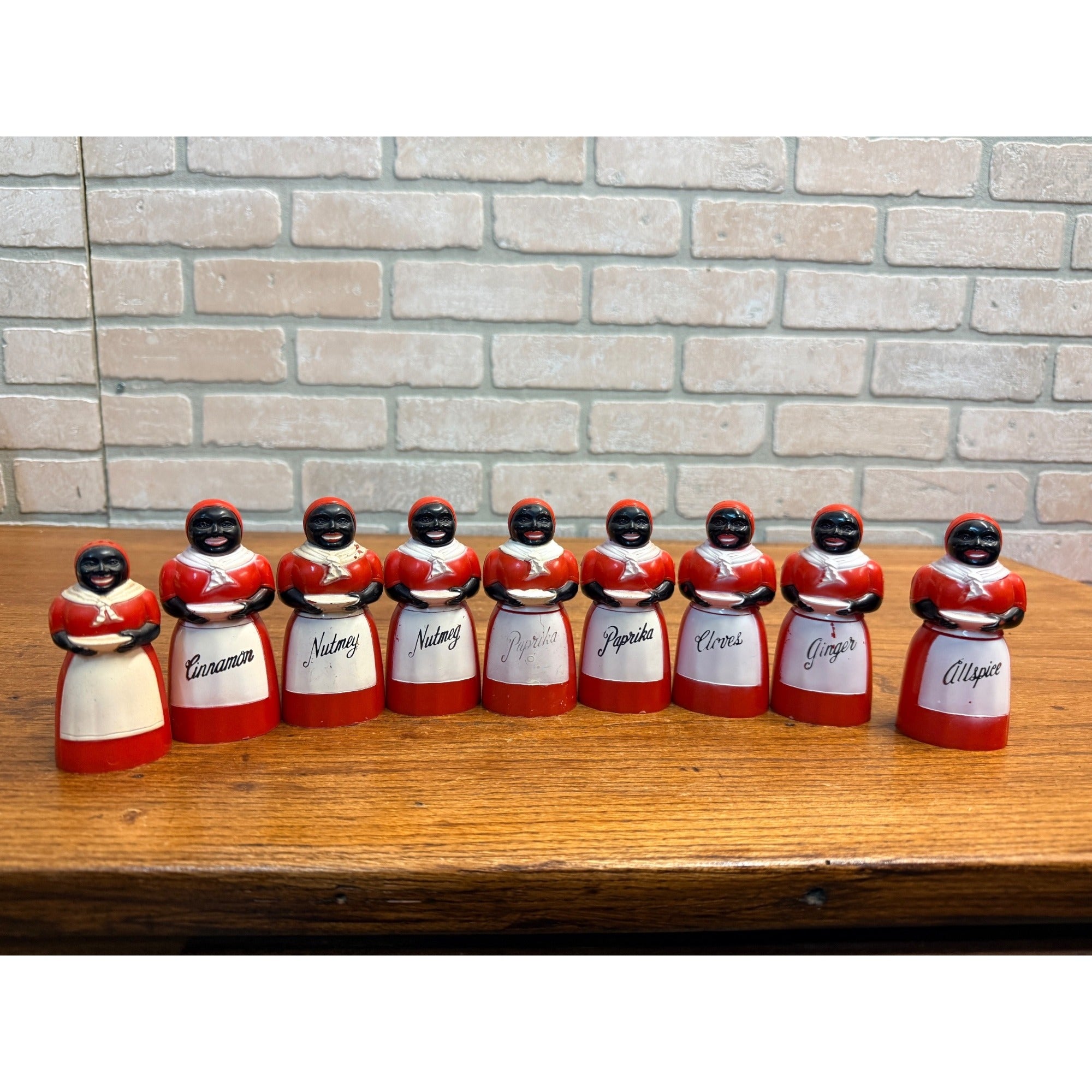 Vintage Aunt Jemima Plastic Spice Containers