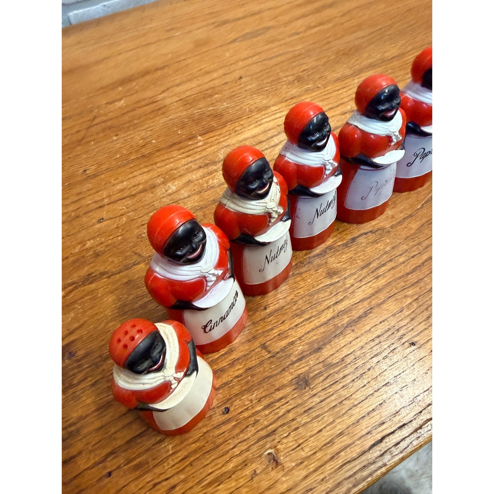 Vintage Aunt Jemima Plastic Spice Containers