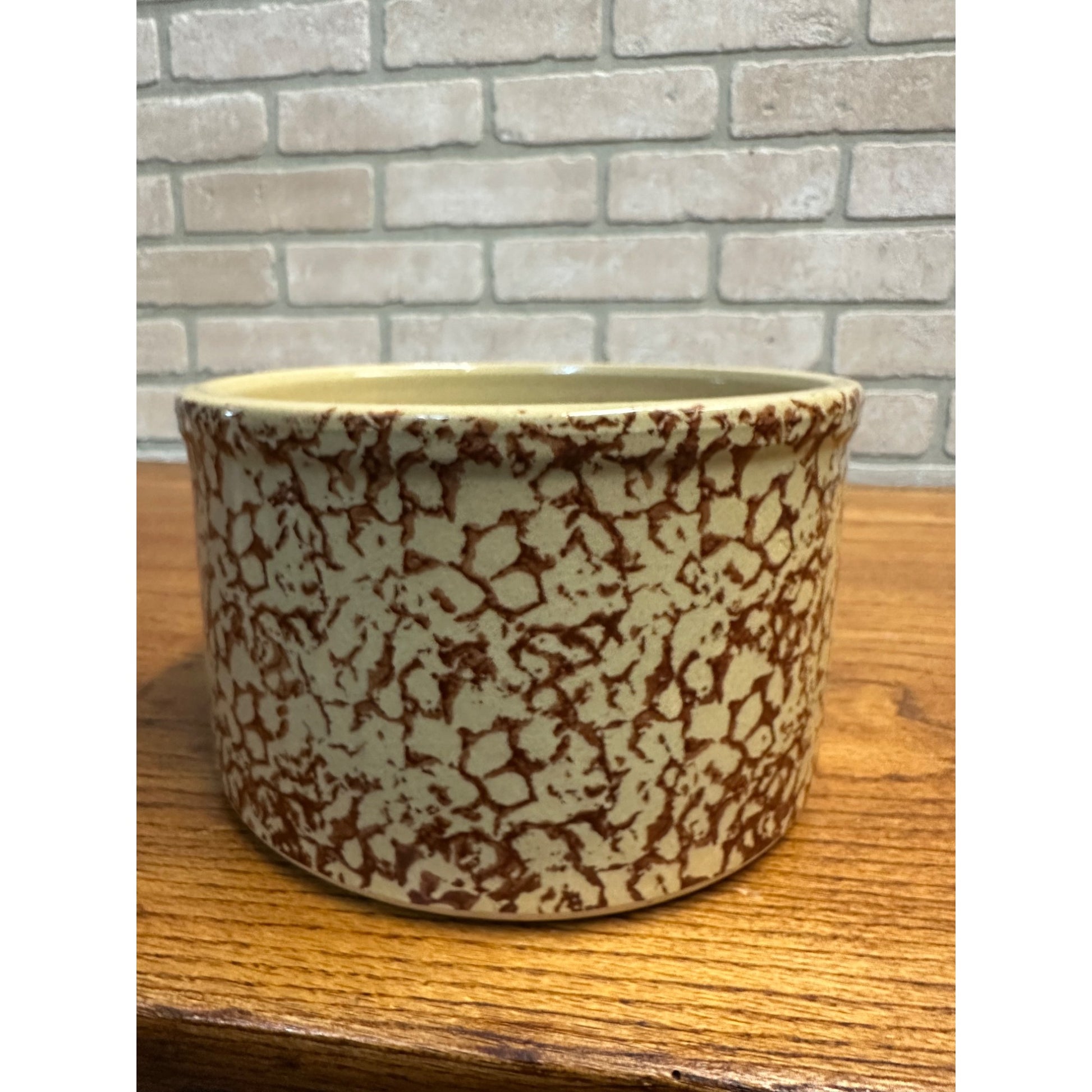 Vintage RRP Co. 1 Qt Blue Spongeware Stoneware Crock #700-B Roseville, Ohio