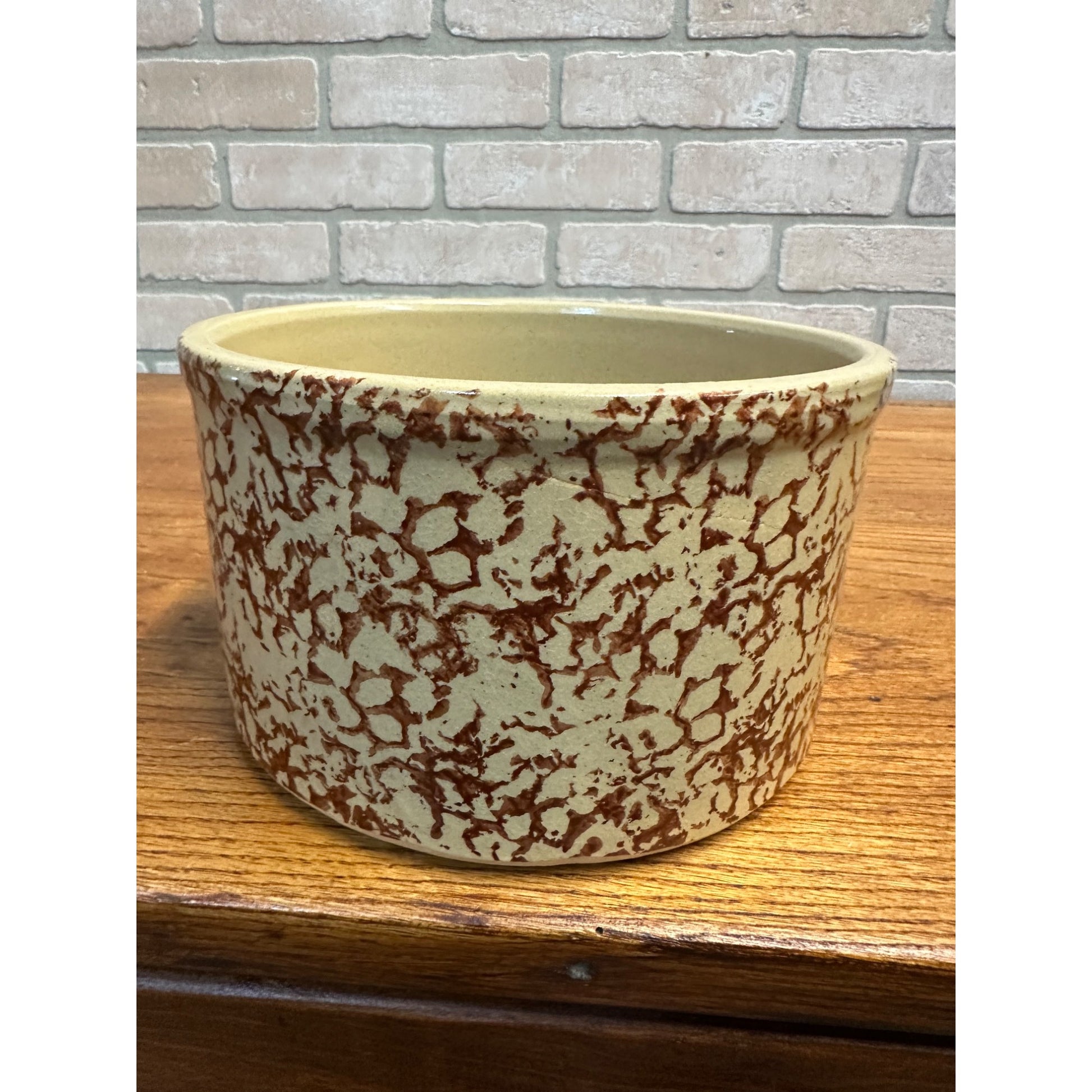 Vintage RRP Co. 1 Qt Blue Spongeware Stoneware Crock #700-B Roseville, Ohio