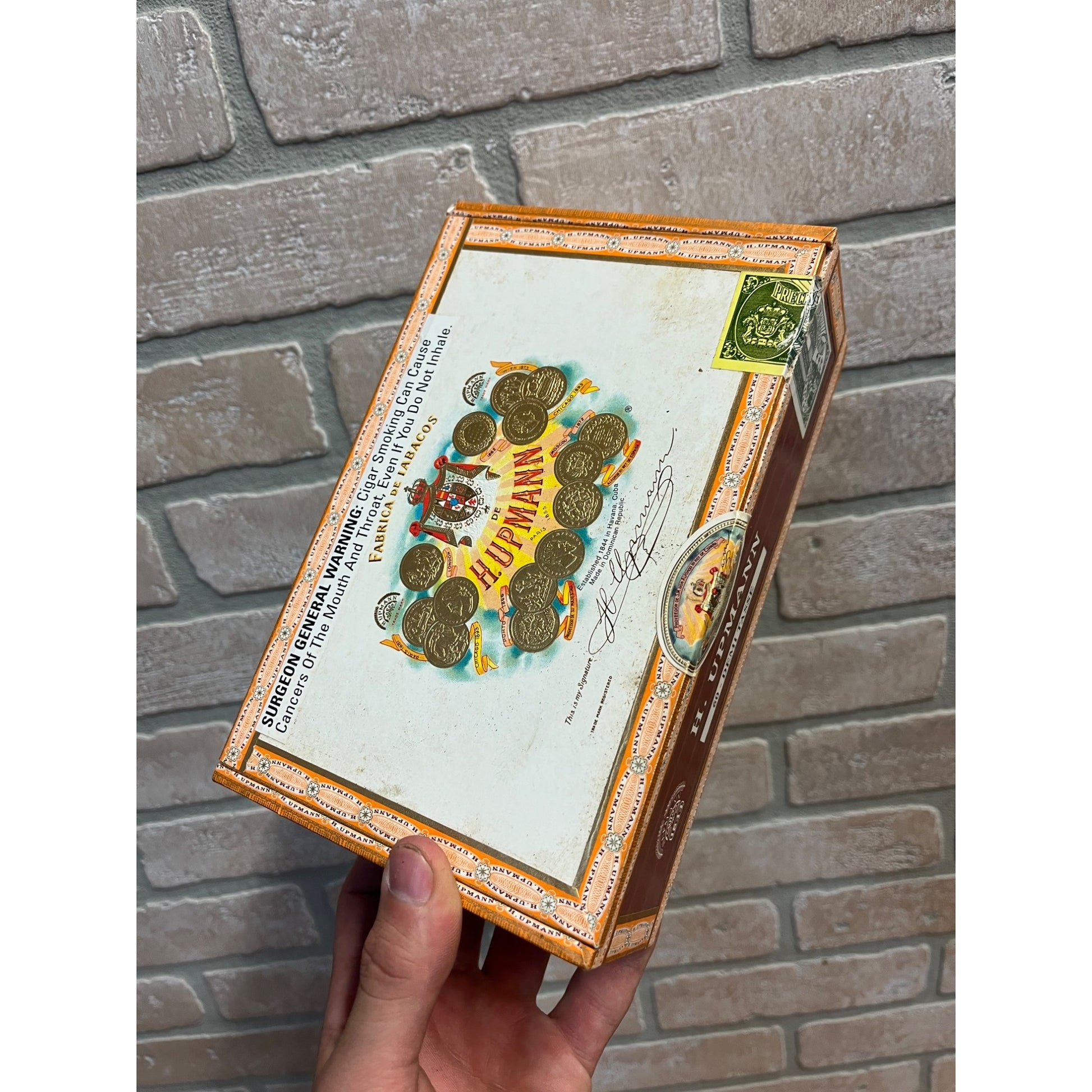 Vintage H. Upmann Demi Tasse Wooden Cigar Box Celestino Hinged
