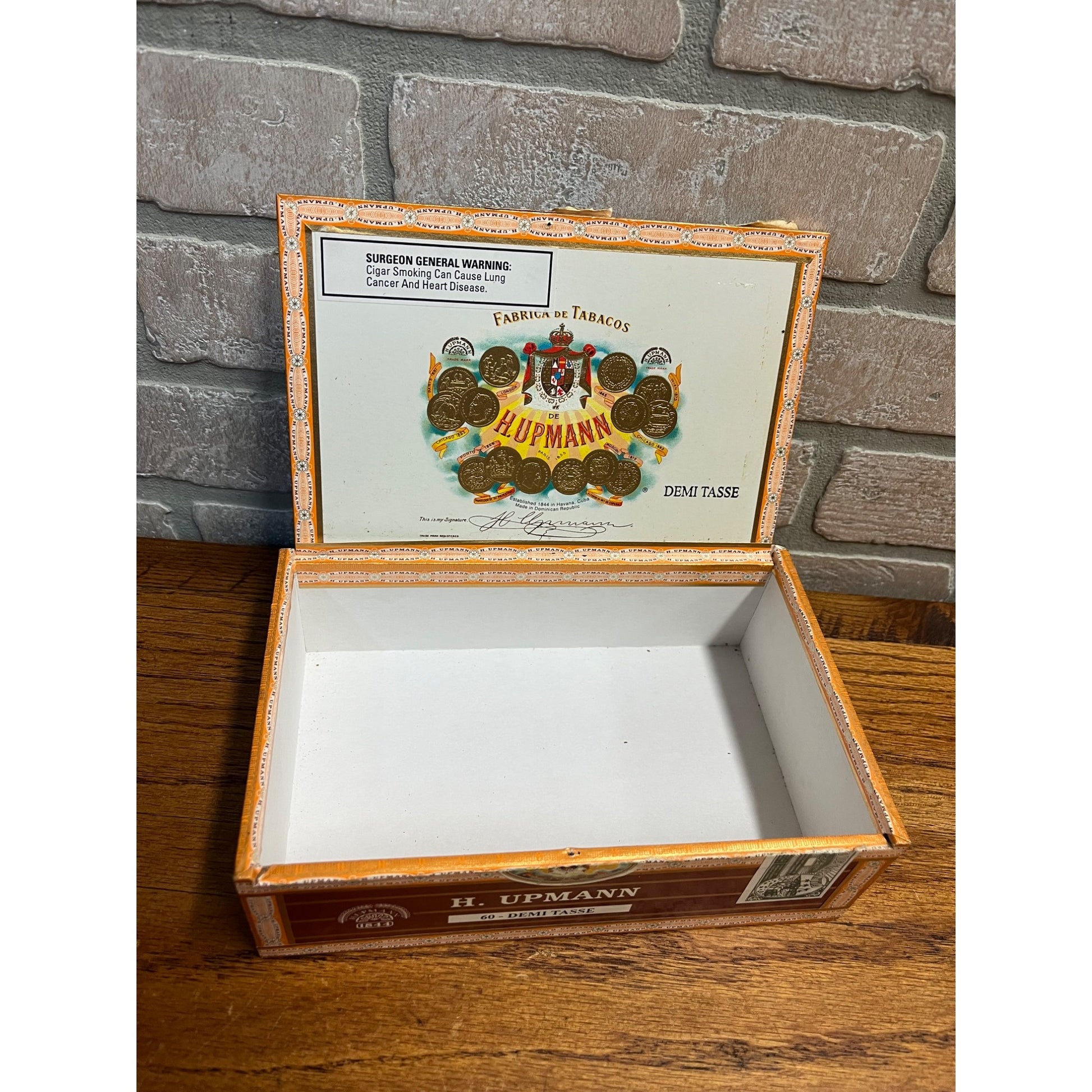 Vintage H. Upmann Demi Tasse Wooden Cigar Box Celestino Hinged