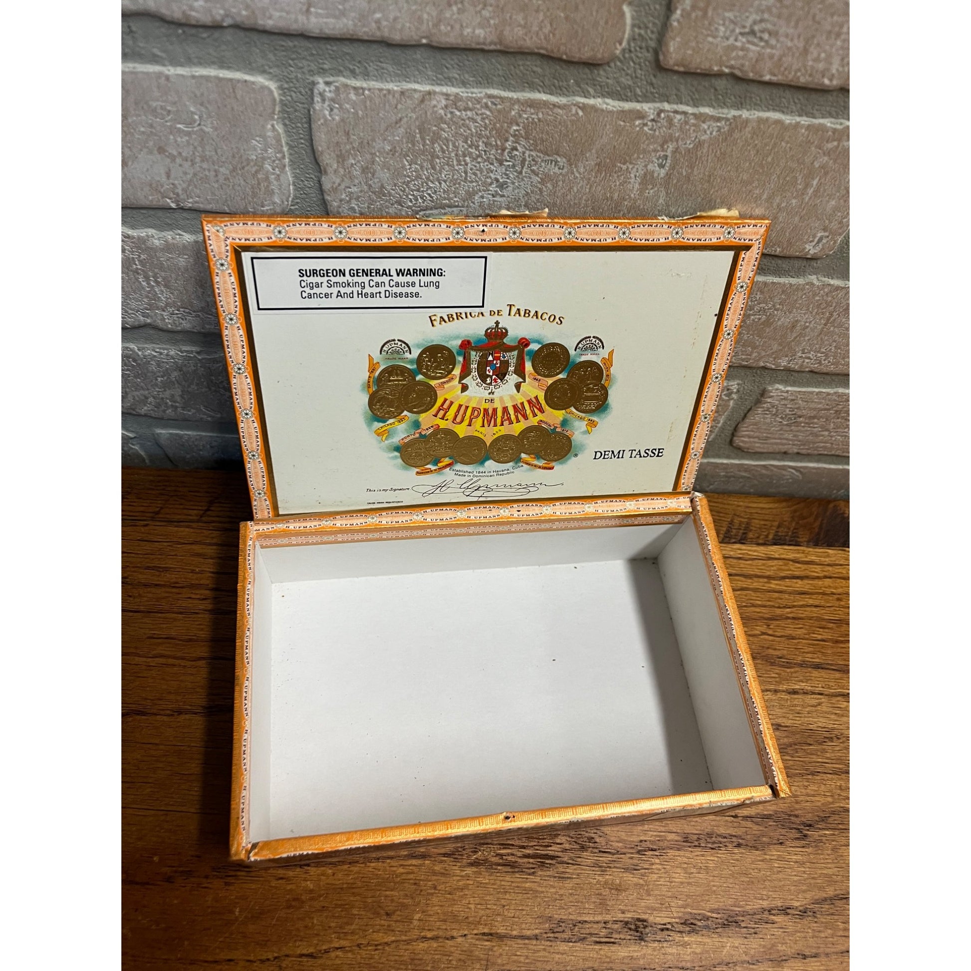 Vintage H. Upmann Demi Tasse Wooden Cigar Box Celestino Hinged
