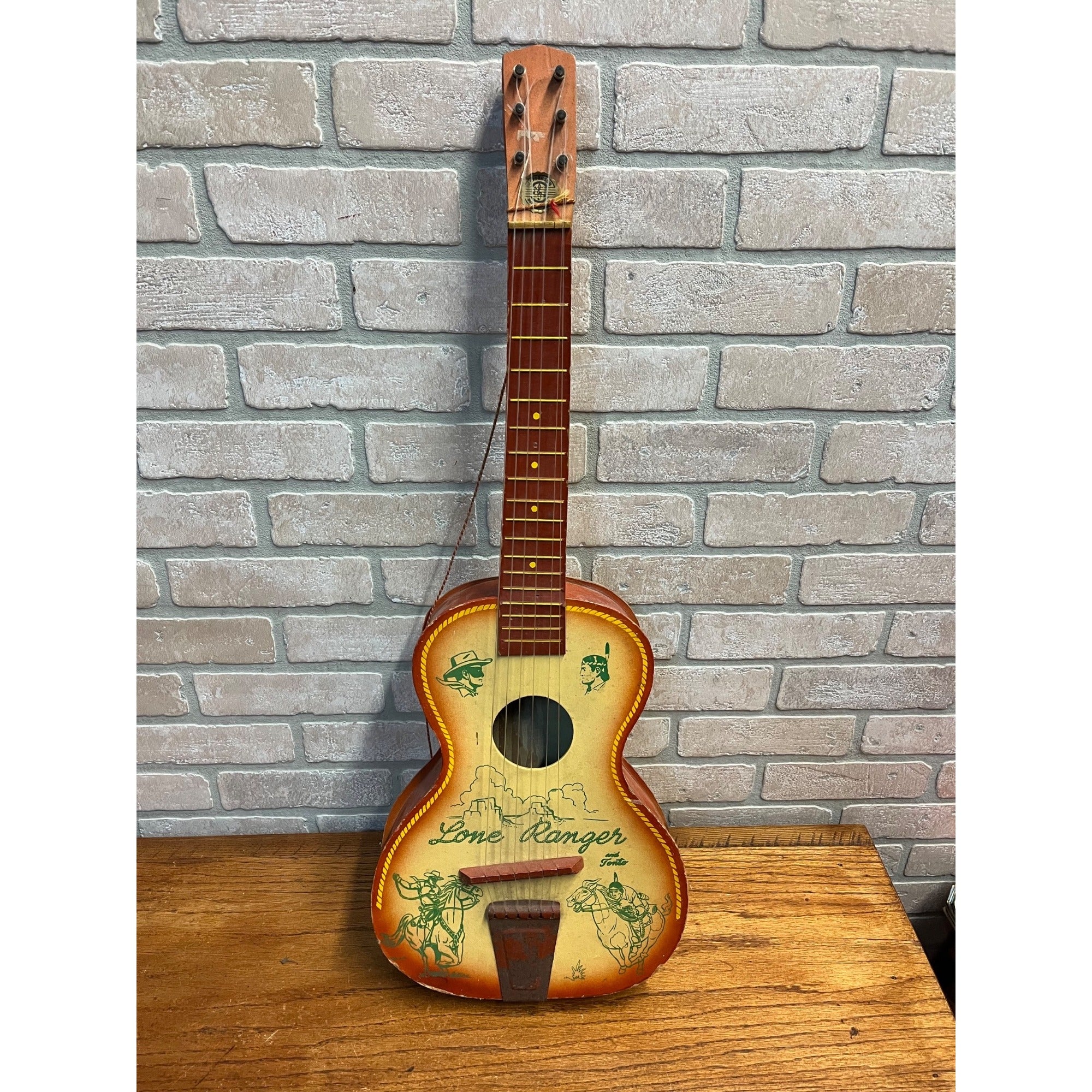 VINTAGE 1959 JEFFERSON PRESTIGE TOY LONE RANGER AND TONTO GUITAR litho