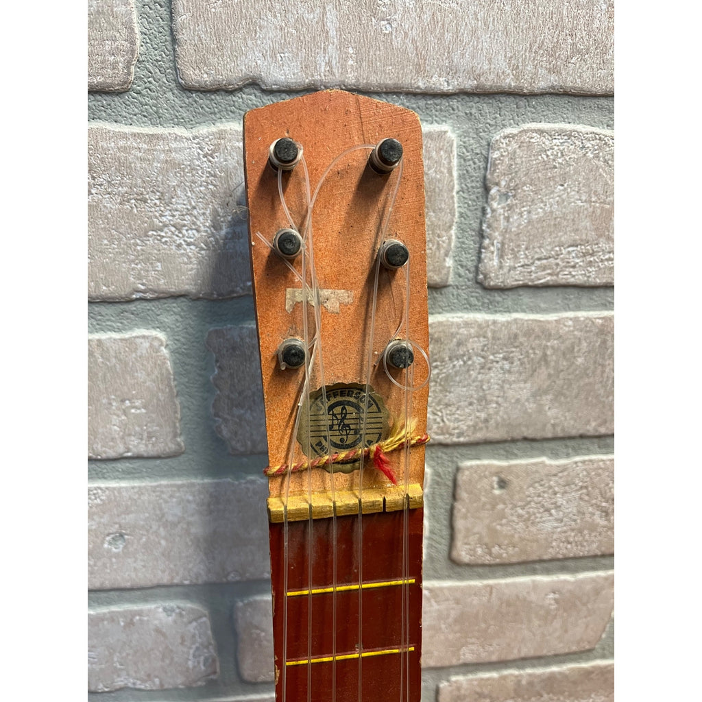 VINTAGE 1959 JEFFERSON PRESTIGE TOY LONE RANGER AND TONTO GUITAR litho