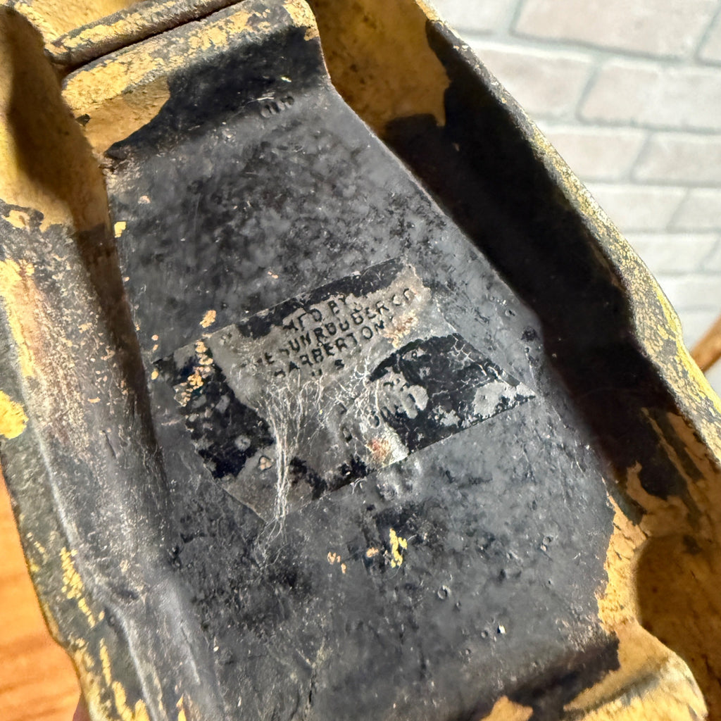 Vintage 1930s Sun Rubber Co Toy Streamline Yellow Delivery Truck 5.5" - No Tires