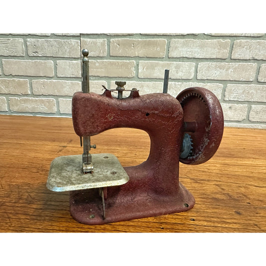 Vintage 1950s Genero Stitch Mistress Child's Toy Sewing Machine - AS-IS / PARTS