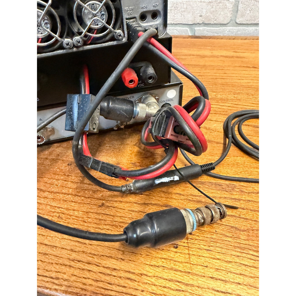 Yaesu FT-100 HF VHF UHF Transceiver FP-1023 Power Supply FC-20 Antenna Tuner