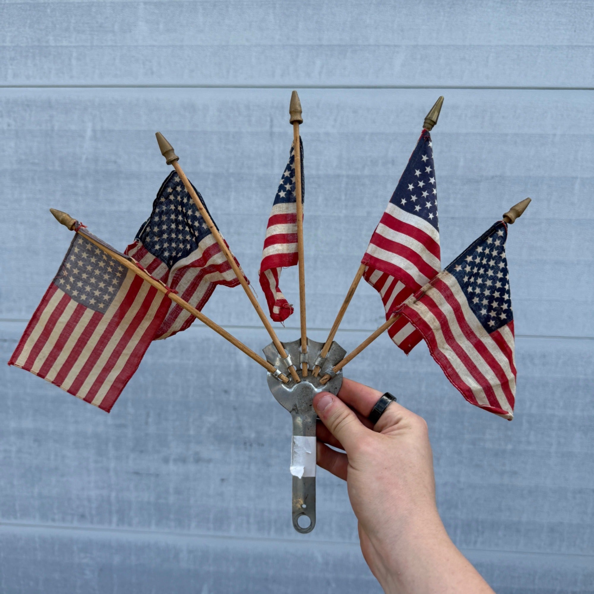 Vintage Metro Brand Bicycle or Automobile Patriotic Flag Holder 5 American Flags