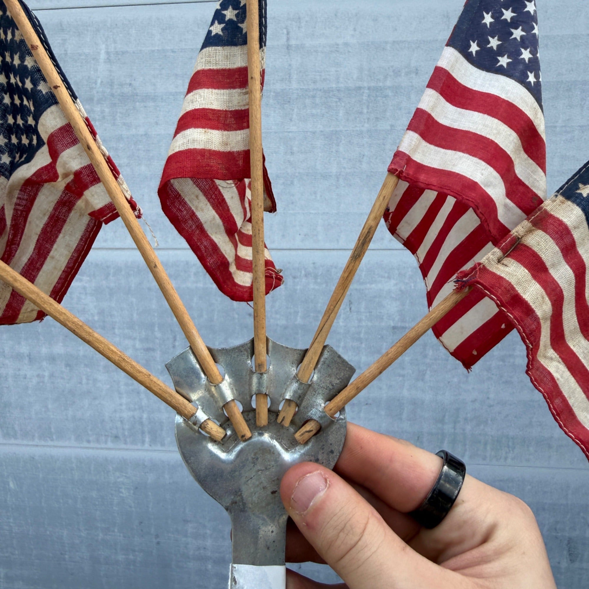 Vintage Metro Brand Bicycle or Automobile Patriotic Flag Holder 5 American Flags