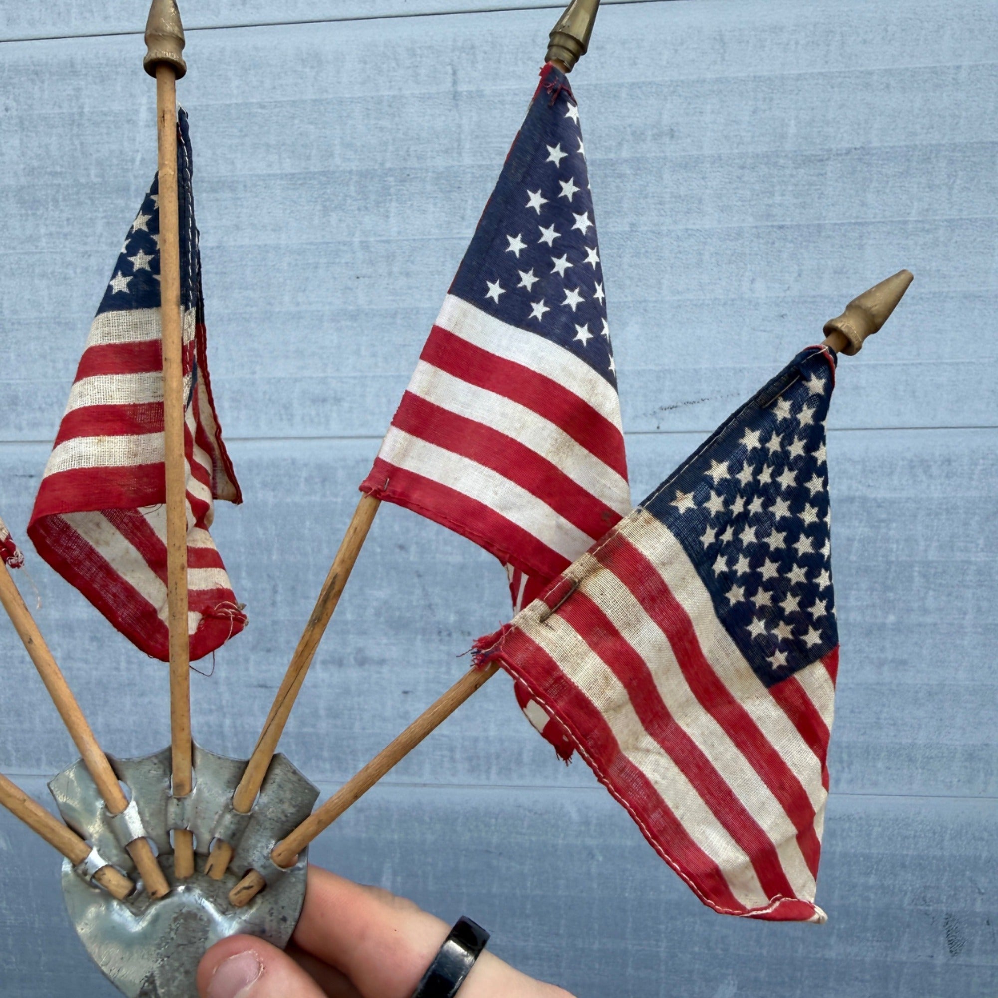 Vintage Metro Brand Bicycle or Automobile Patriotic Flag Holder 5 American Flags