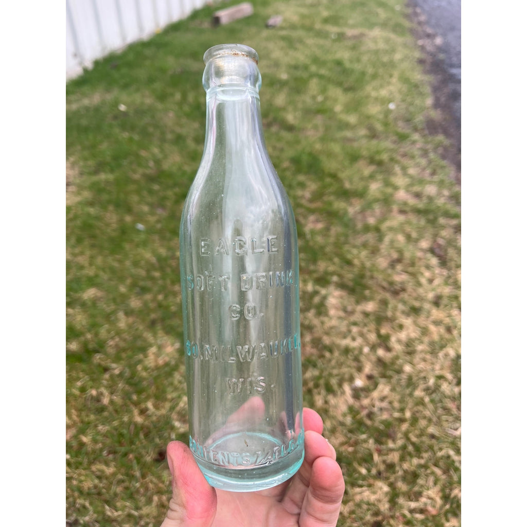 Vintage 1930s Eagle Soft Drink Co. Embossed Soda Bottle Milwaukee Wis WI