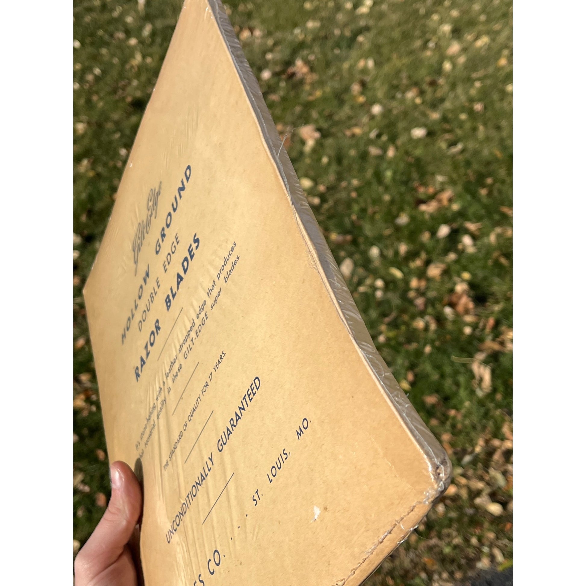 Vintage Gilt Edge NOS Razor Blades Cardboard Advertising Sign Store Display