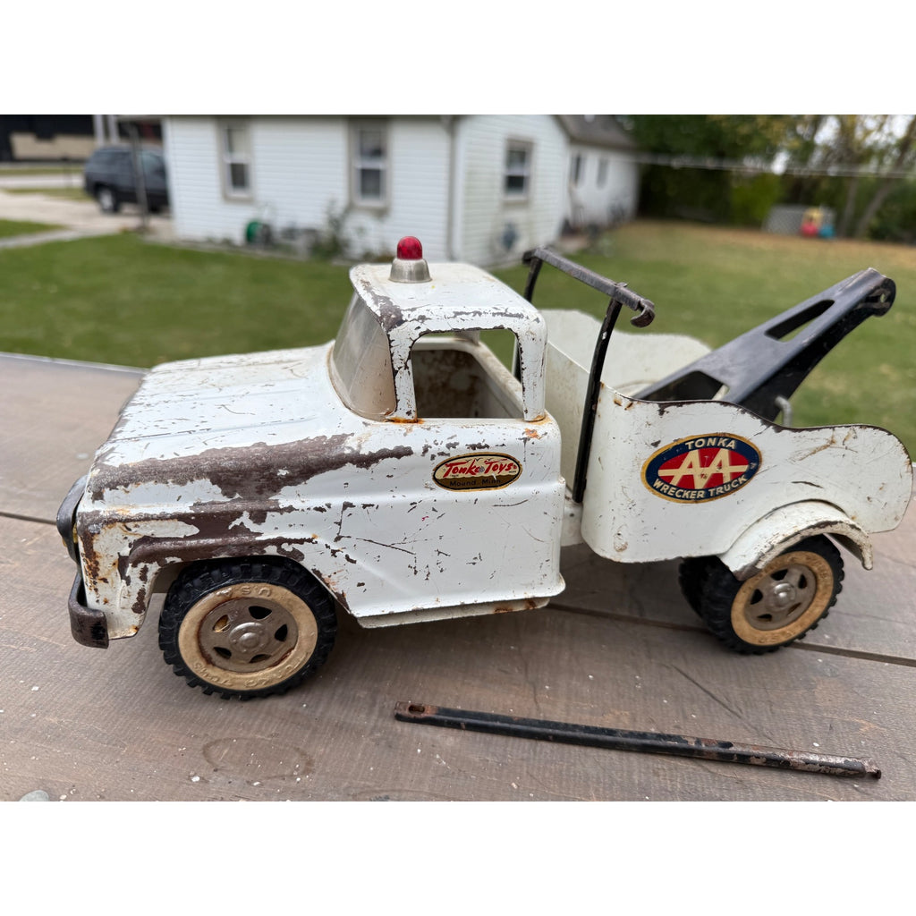 Vintage Tonka AA Wrecker Tow Truck Pressed Steel Toy