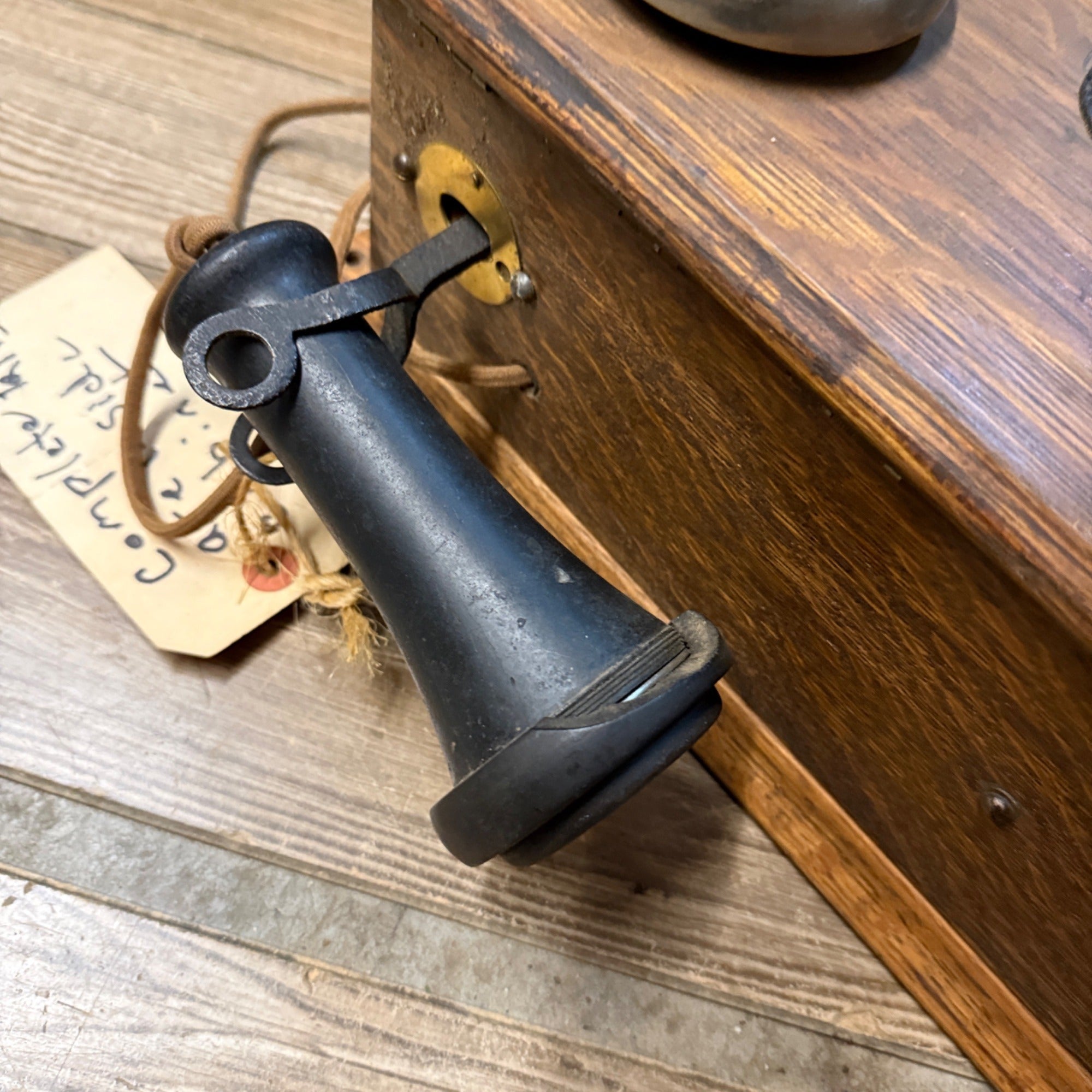 Antique Oak Wall Mount Telephone Leich Electric Co. ? #105-O 1600