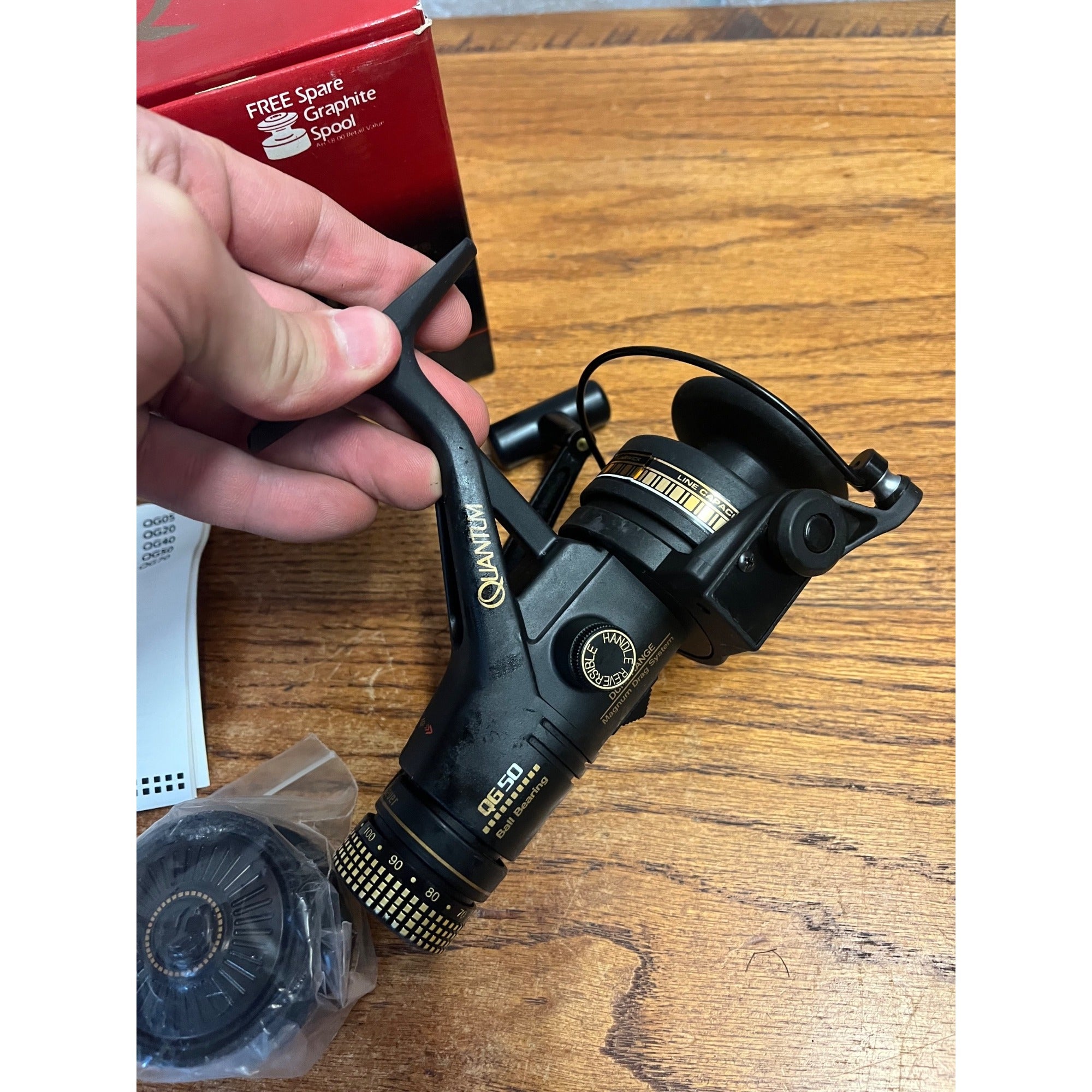 Vtg  Salt Water Quantum QG 50 Spinning Reel Graphite W Box Like New