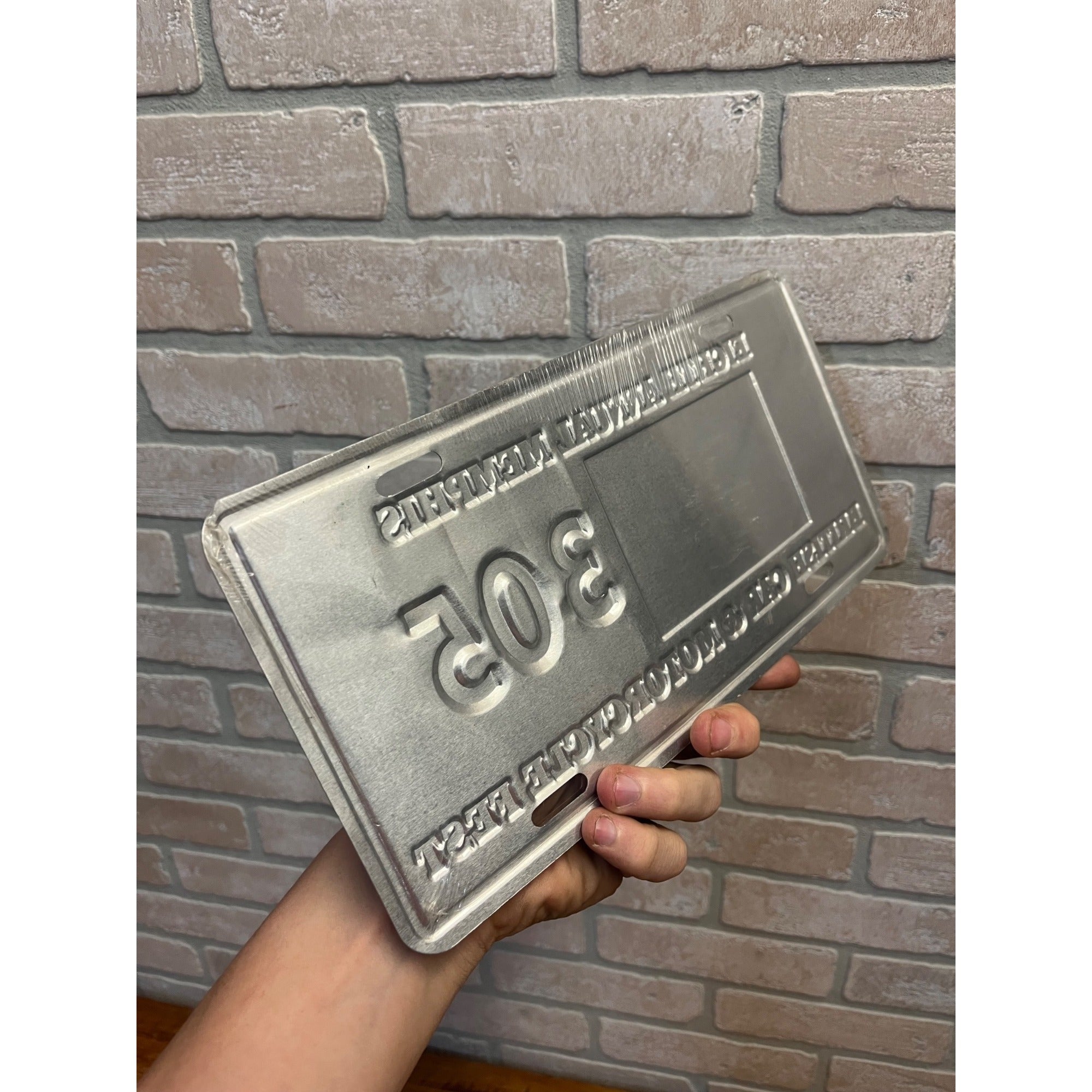 Vintage 8th Memphis British Car Cycle Fest Sports Car Club Metal License Plate