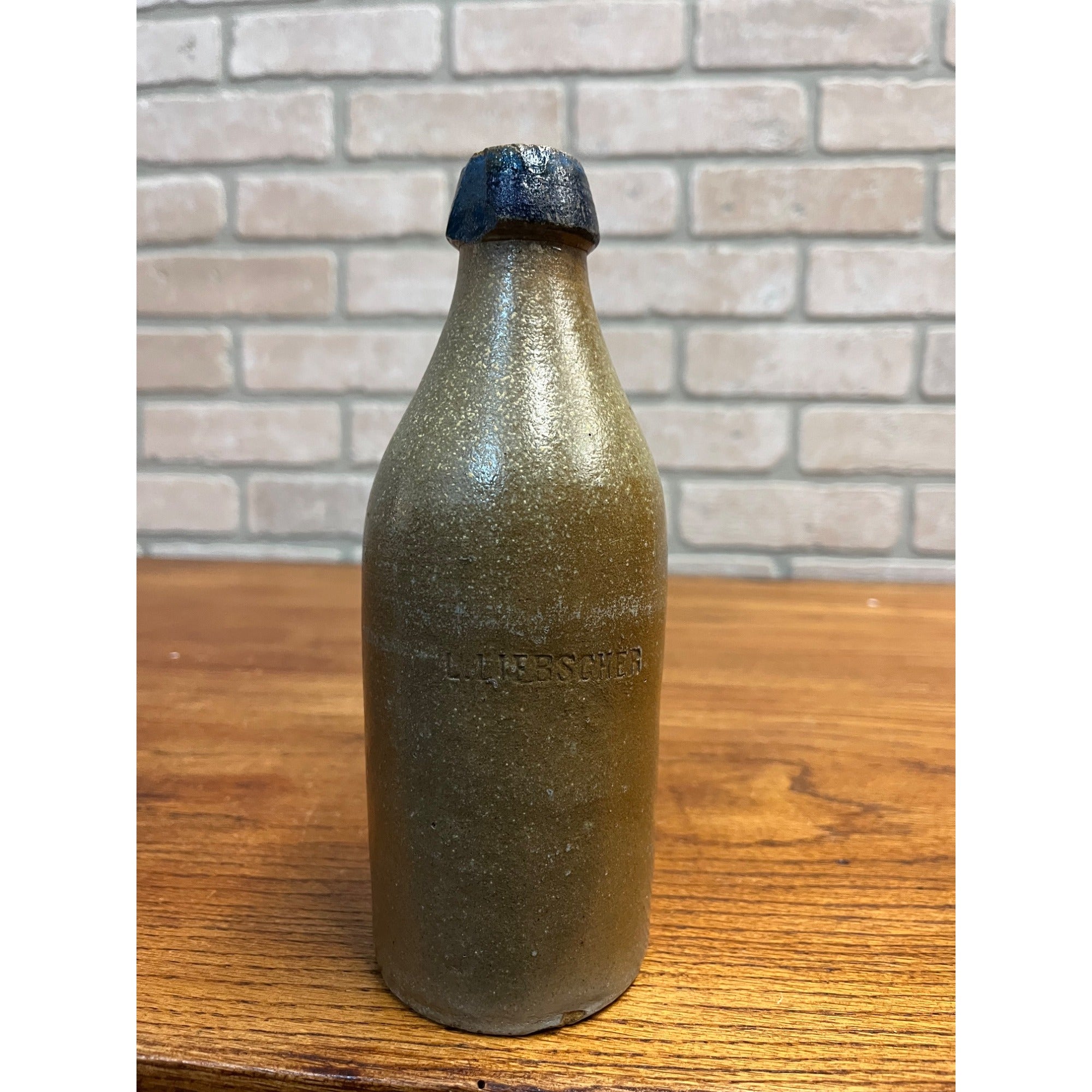 Antique Early  L. Liebscher Milwaukee Wis. Clay Stoneware Beige Beer Bottle