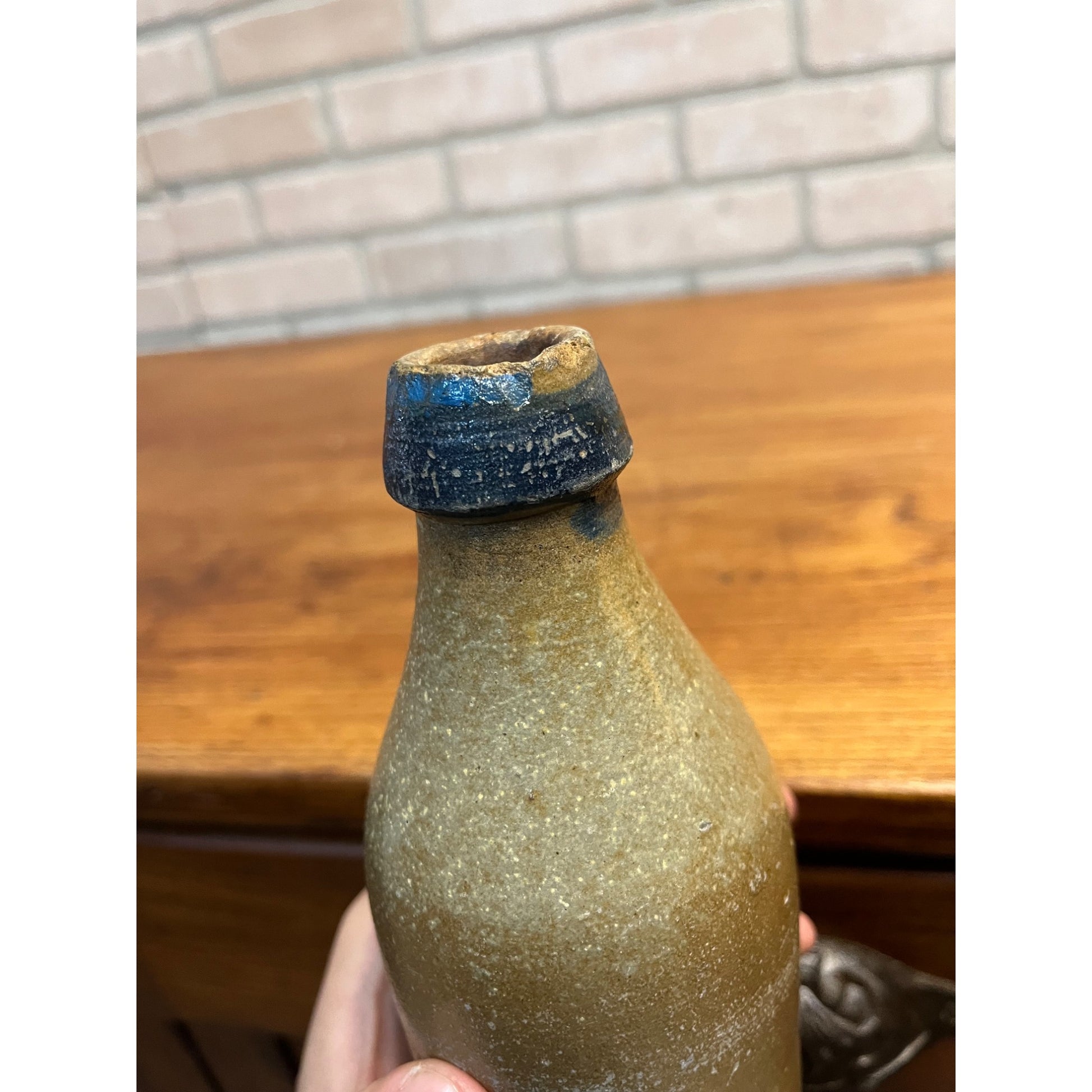 Antique Early  L. Liebscher Milwaukee Wis. Clay Stoneware Beige Beer Bottle