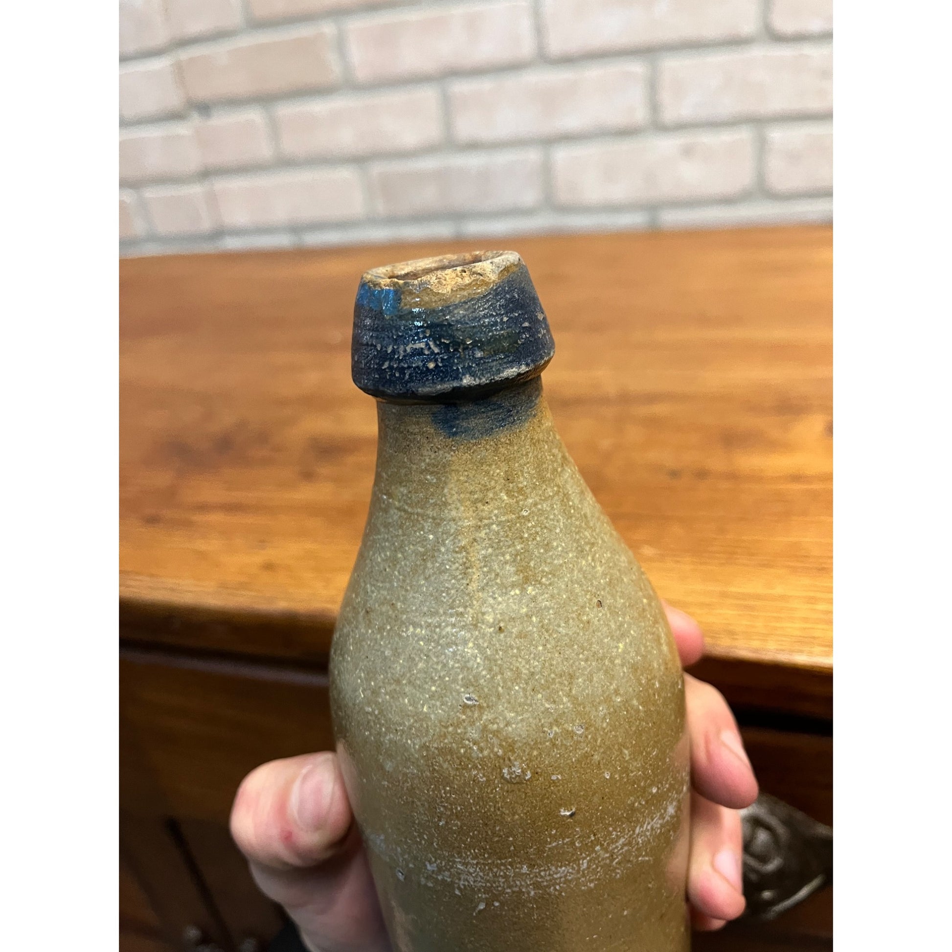 Antique Early  L. Liebscher Milwaukee Wis. Clay Stoneware Beige Beer Bottle