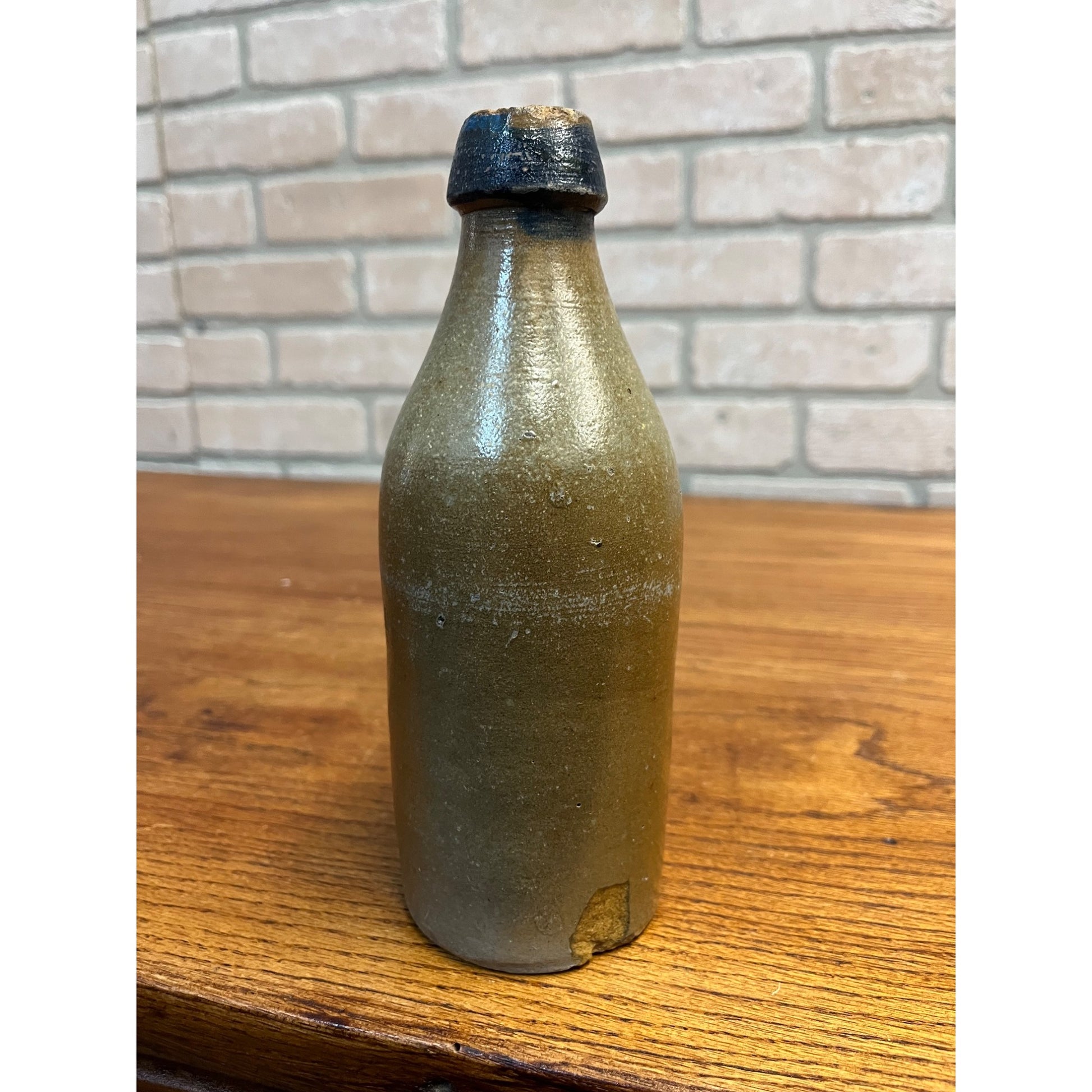 Antique Early  L. Liebscher Milwaukee Wis. Clay Stoneware Beige Beer Bottle