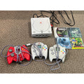 Vintage Sega Dreamcast Video Game Console Bundle 3 Controllers, 2 Games, VMUs