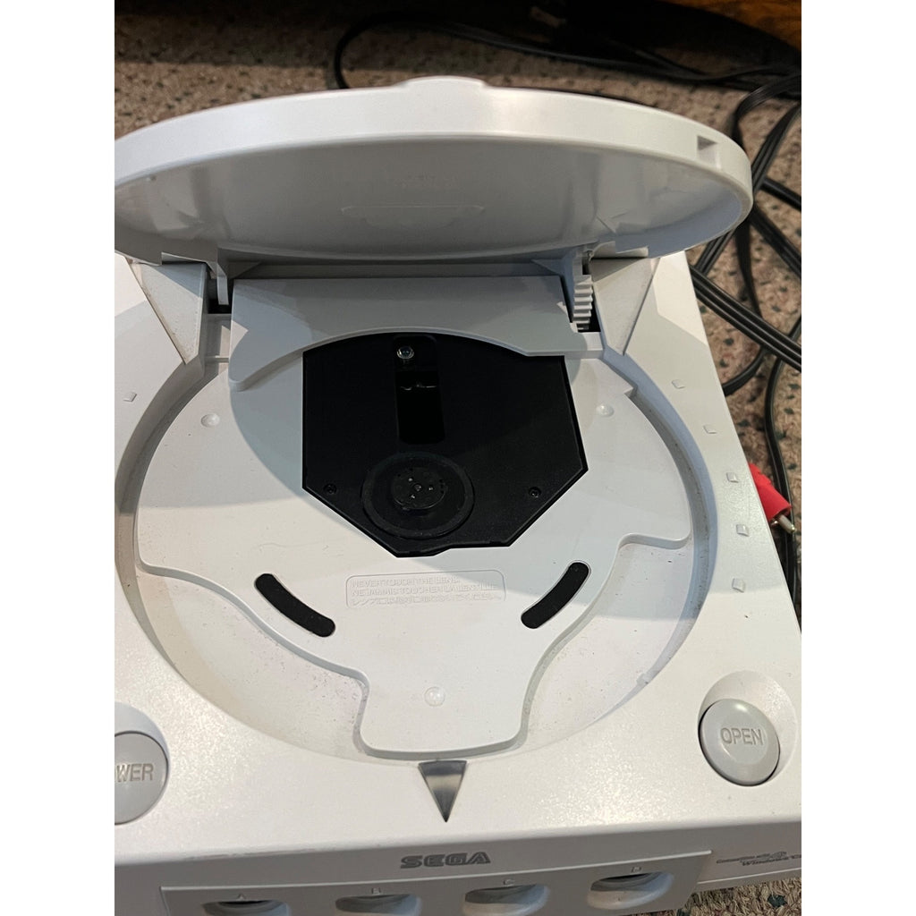 Vintage Sega Dreamcast Video Game Console Bundle 3 Controllers, 2 Games, VMUs