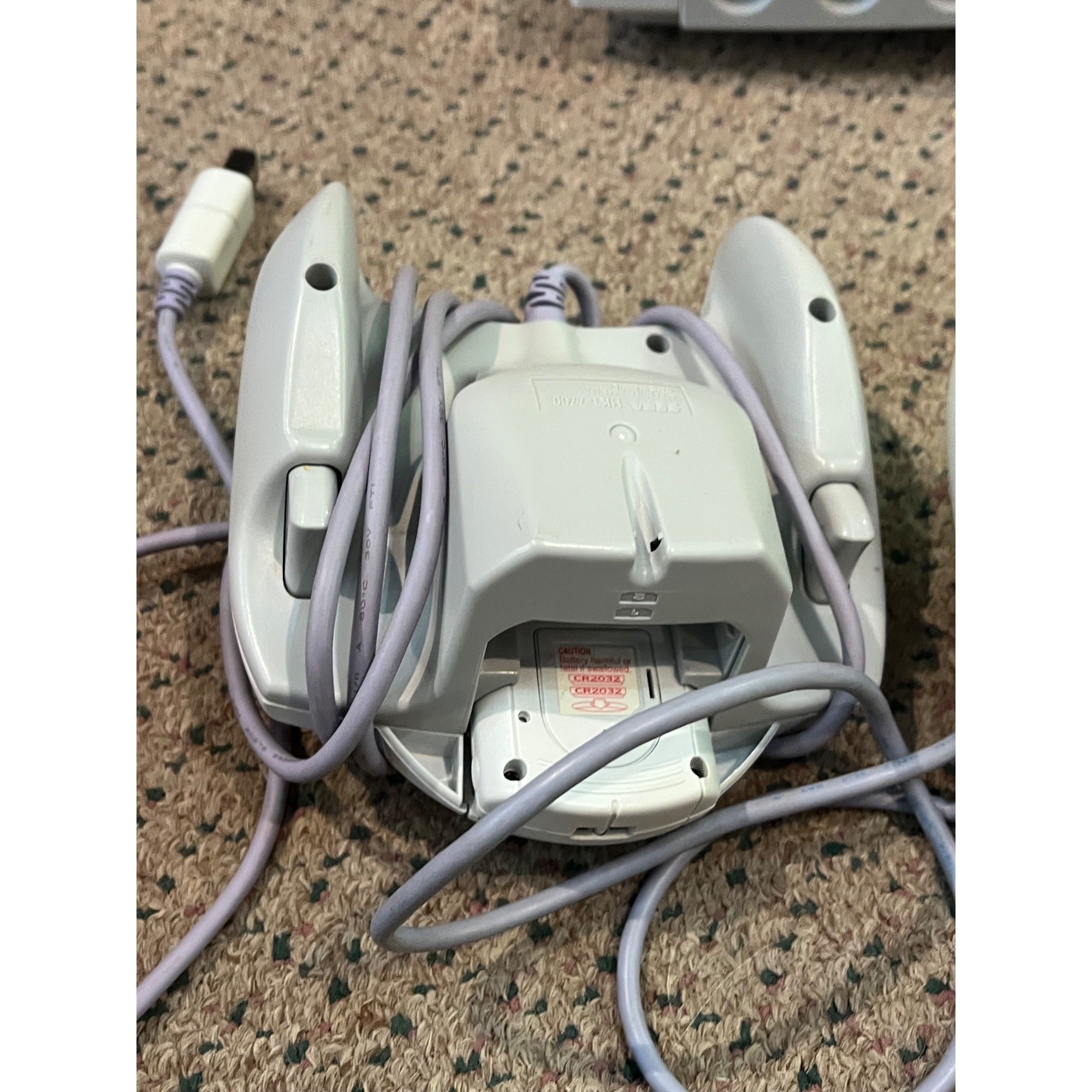 Vintage Sega Dreamcast Video Game Console Bundle 3 Controllers, 2 Games, VMUs