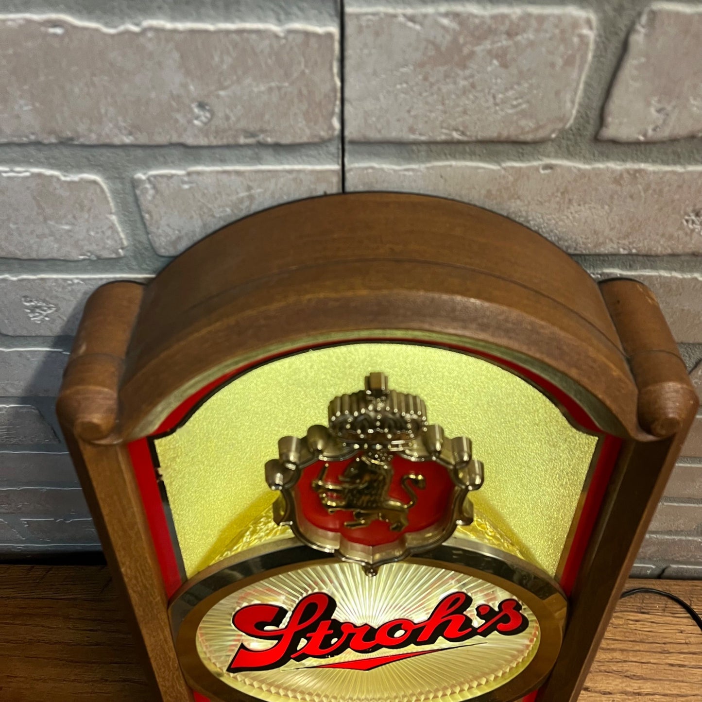 Vintage 1985 Stroh's Beer Lighted Bar Advertising Sign Motion Spinner - Works