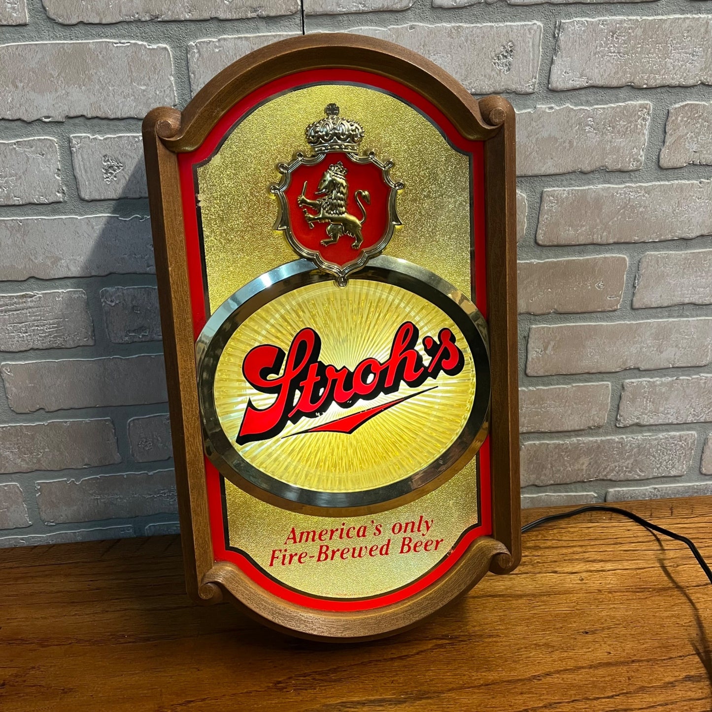 Vintage 1985 Stroh's Beer Lighted Bar Advertising Sign Motion Spinner - Works