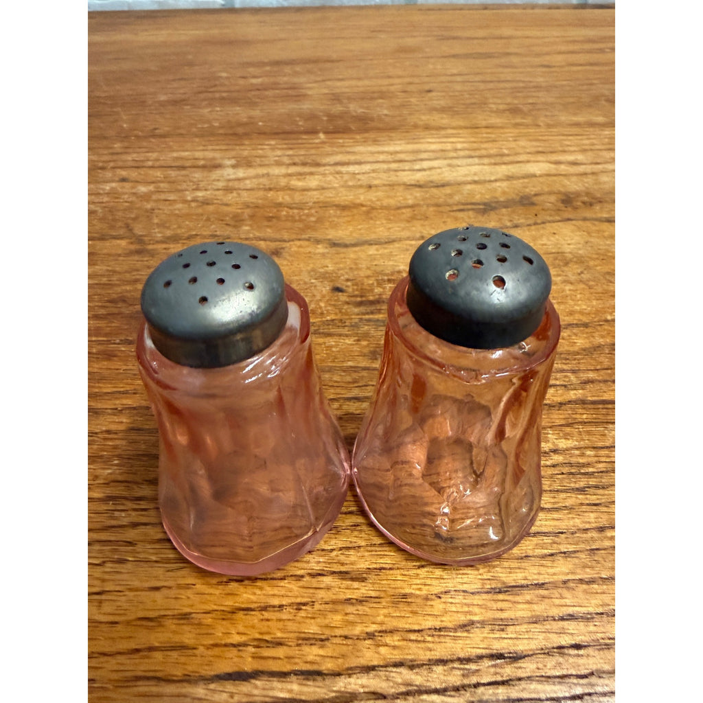 Vintage Pink Depression Glass Salt & Pepper Shakers With Metal Lids Ribbed Pattern