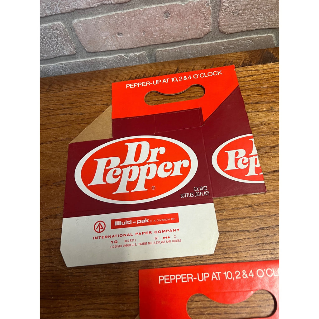 (2) Vintage 1960s Dr Pepper NOS Soda Carrier Totes Advertising Bottle Carrier 10oz