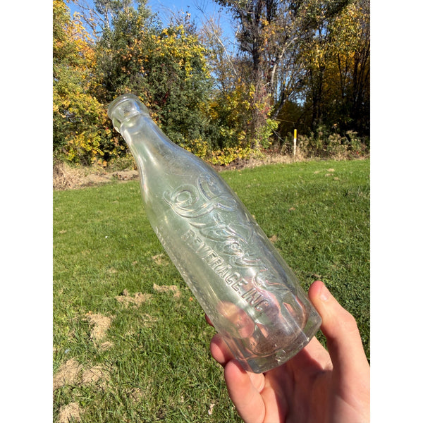 RARE Vintage 1920s Star Beverage Inc Milwaukee Wis Embossed Soda Bottle