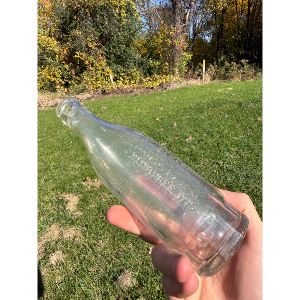 RARE Vintage 1920s Star Beverage Inc Milwaukee Wis Embossed Soda Bottle