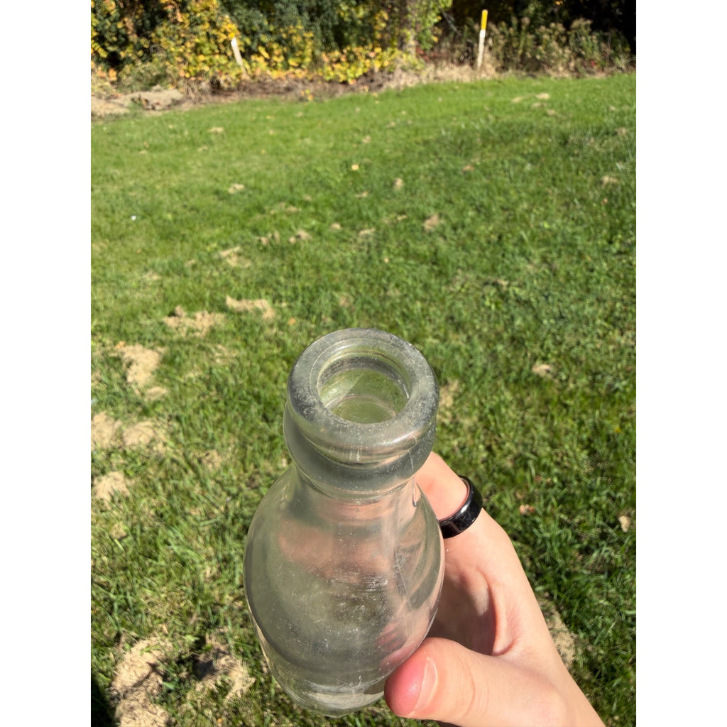 RARE Vintage 1920s Star Beverage Inc Milwaukee Wis Embossed Soda Bottle