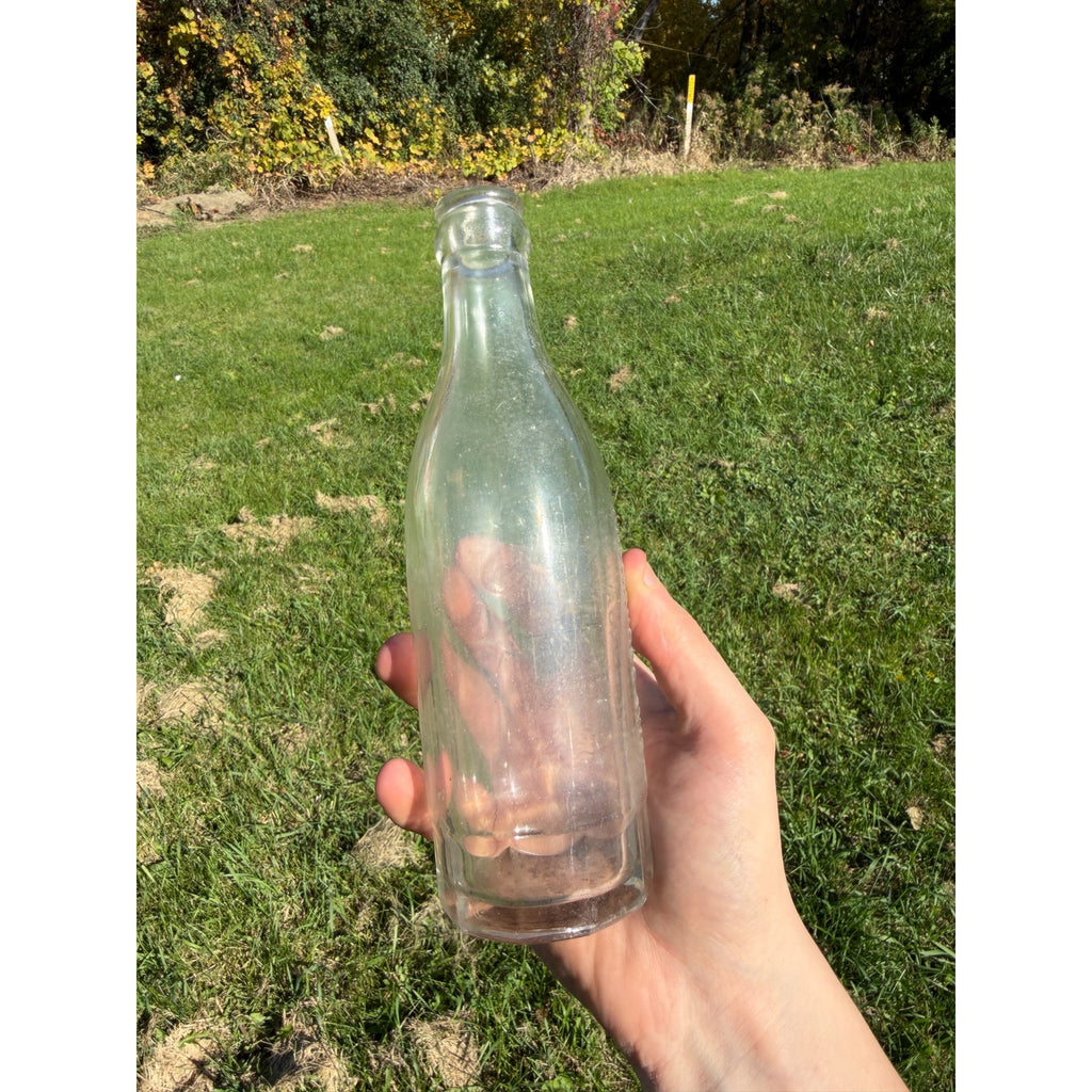 RARE Vintage 1920s Star Beverage Inc Milwaukee Wis Embossed Soda Bottle