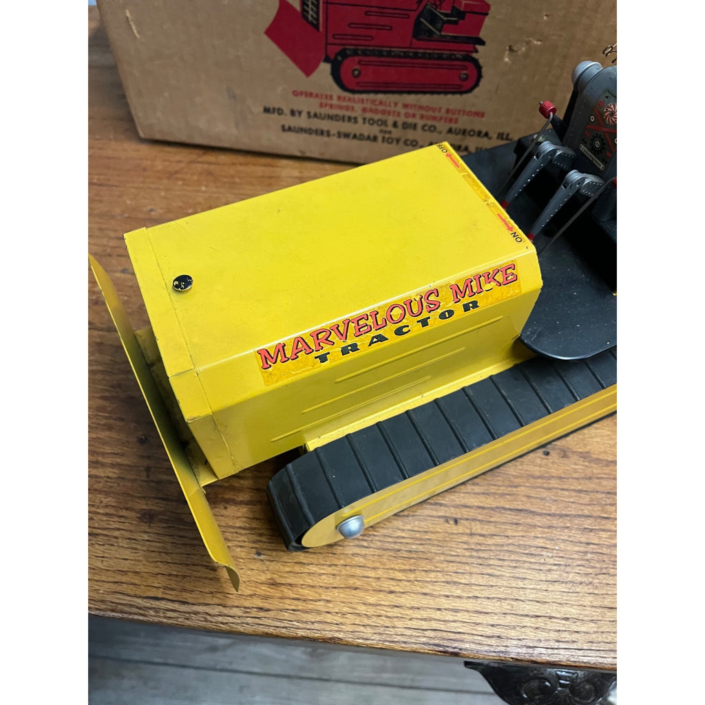 1954 Saunders Tool & Die Co. Marvelous Mike Electromatic Tractor Robot #1000