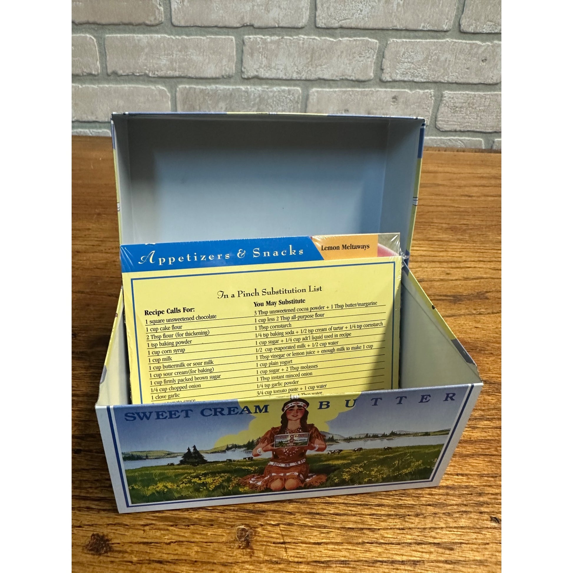 Vintage Land O Lakes Recipe Box NOS NEW w/ Recipe Cards
